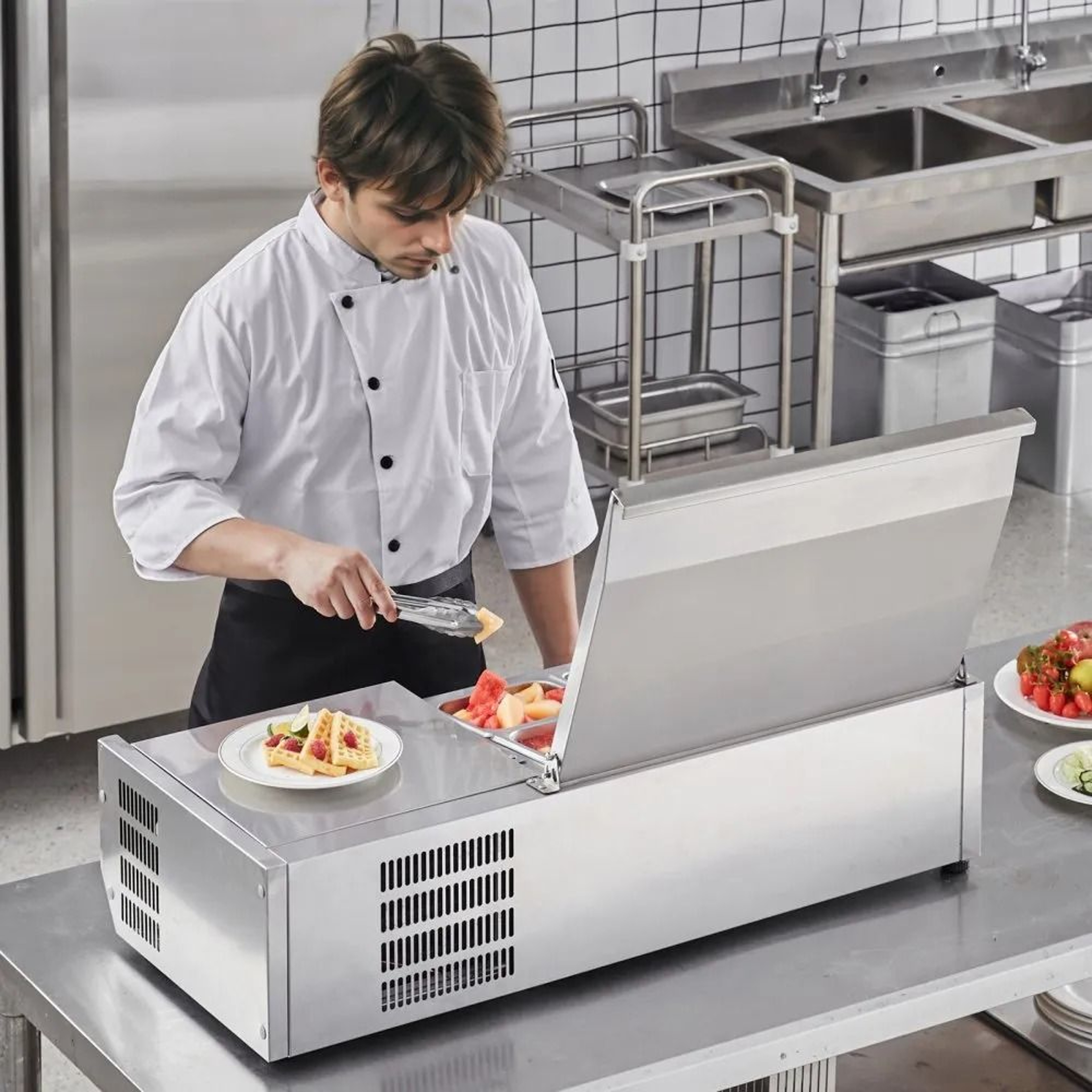 Refrigerated Condiment Prep Station Countertop Commercial Sandwich Prep Station 5