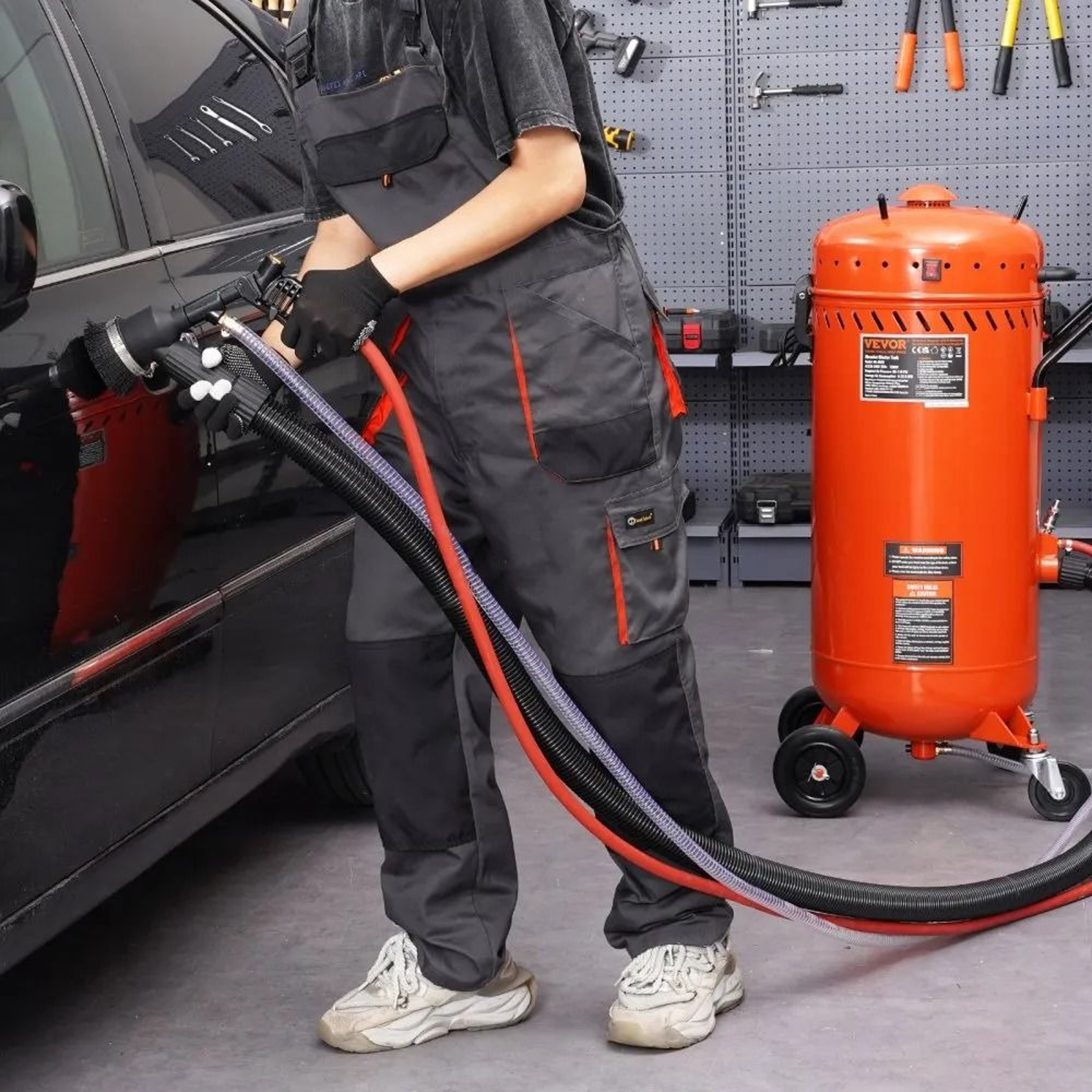 28 Gallon Vacuum Sand Blaster With Dust Control And Abrasive Recovery System 6