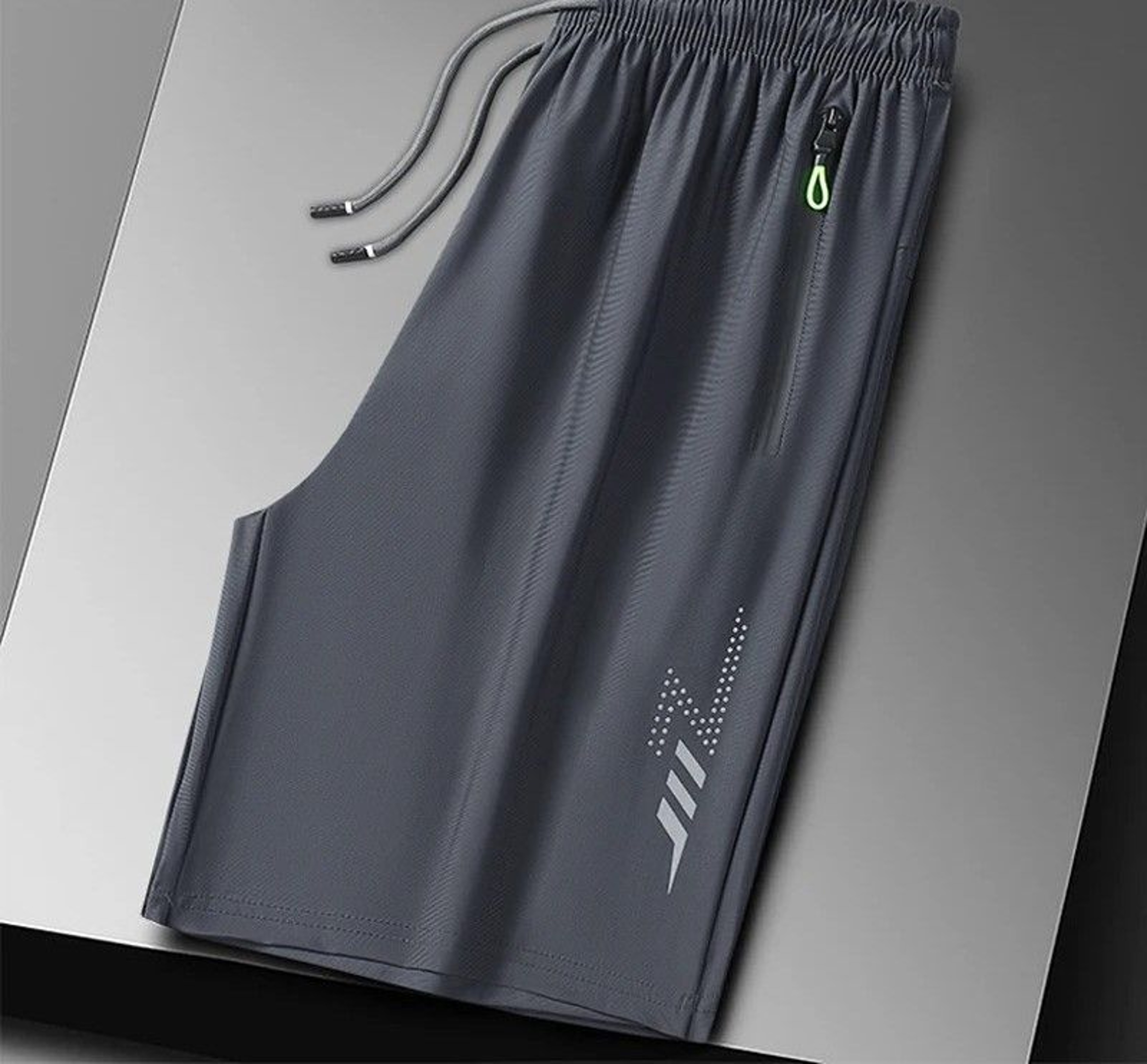 Lightweight Quick Dry Fitness Shorts For Men With Breathable Design 16