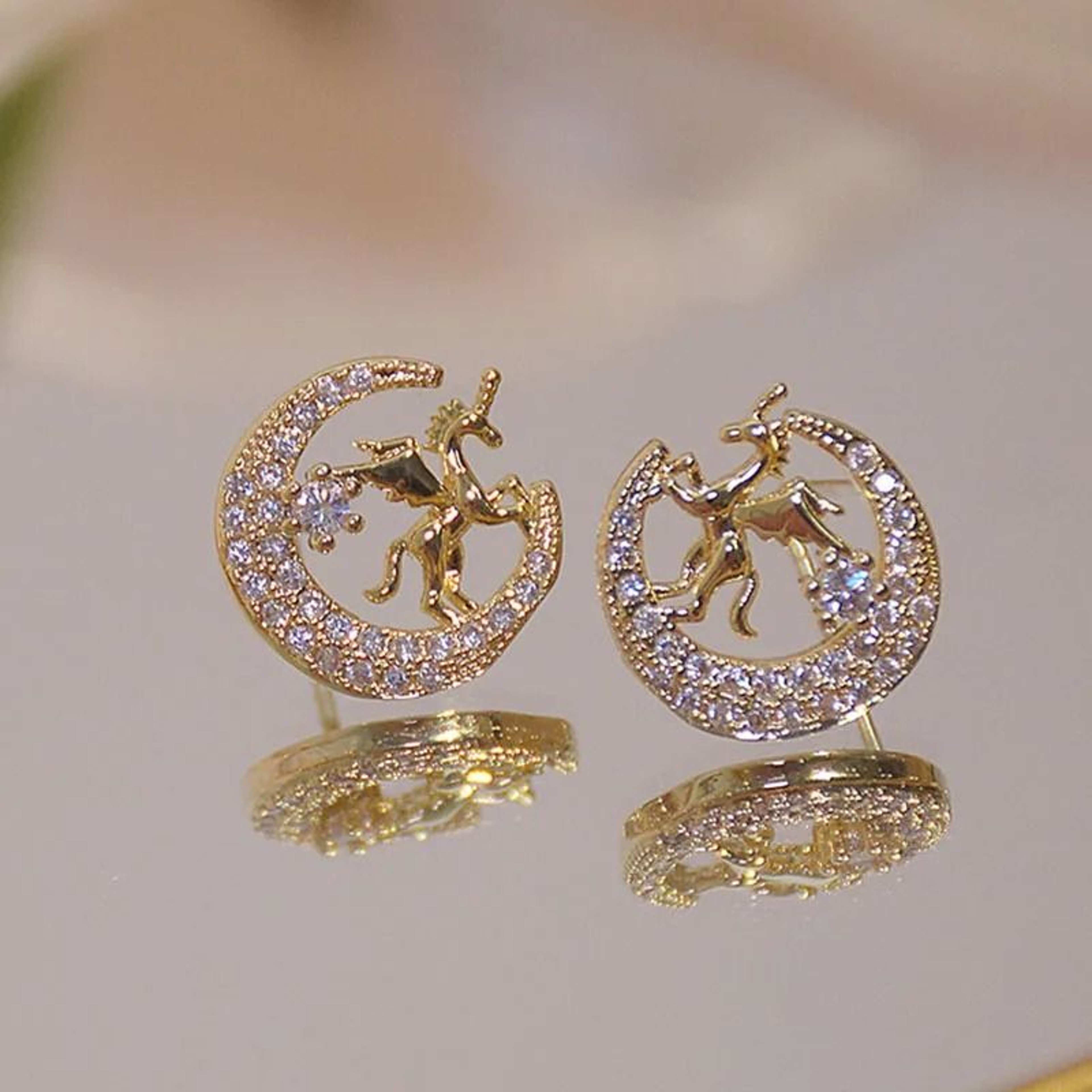 Cute Animal Stud Earrings For Women With Pearl And Rhinestone Accents 3