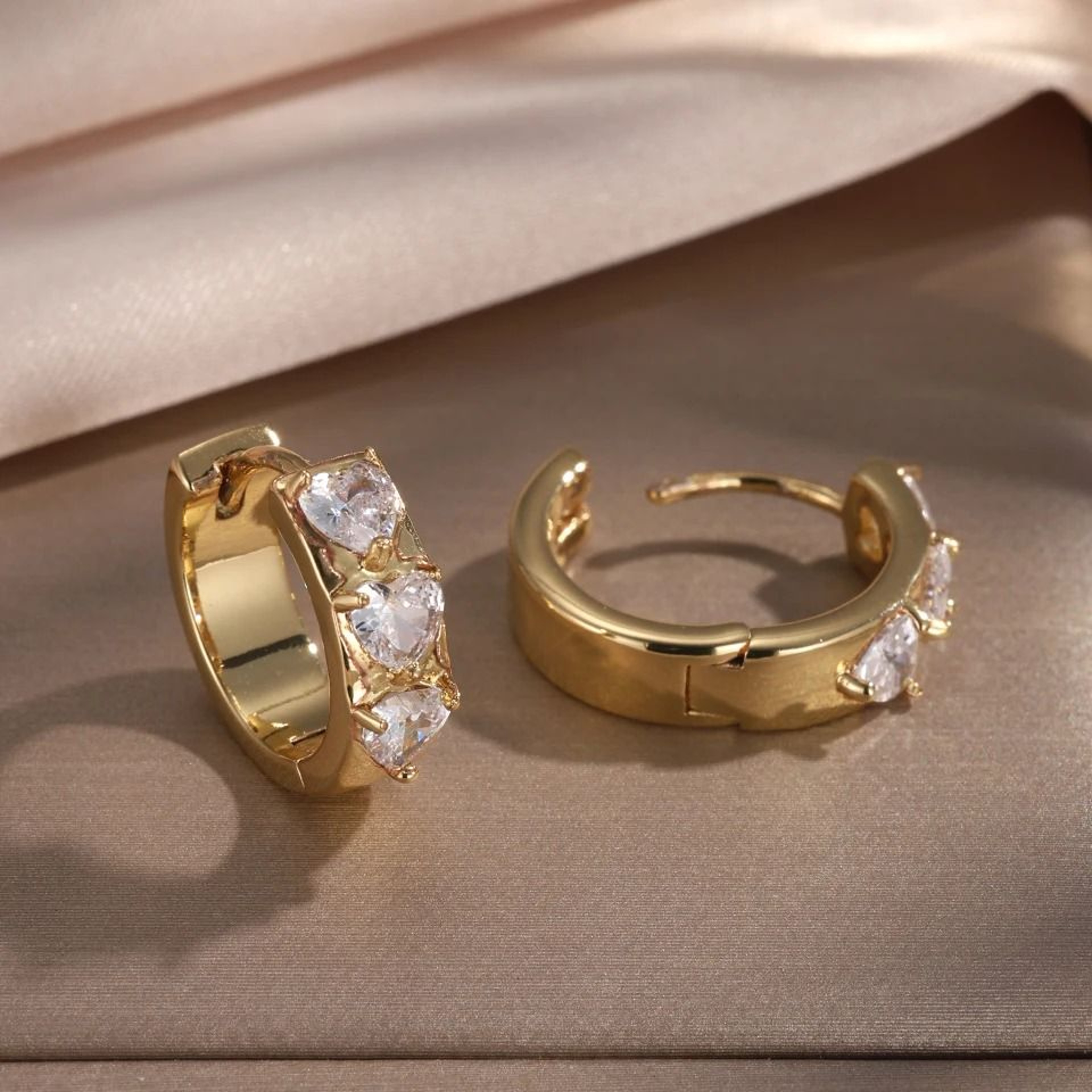 Korean Style Hoop Earrings With Square Crystal Inlay For Women 9