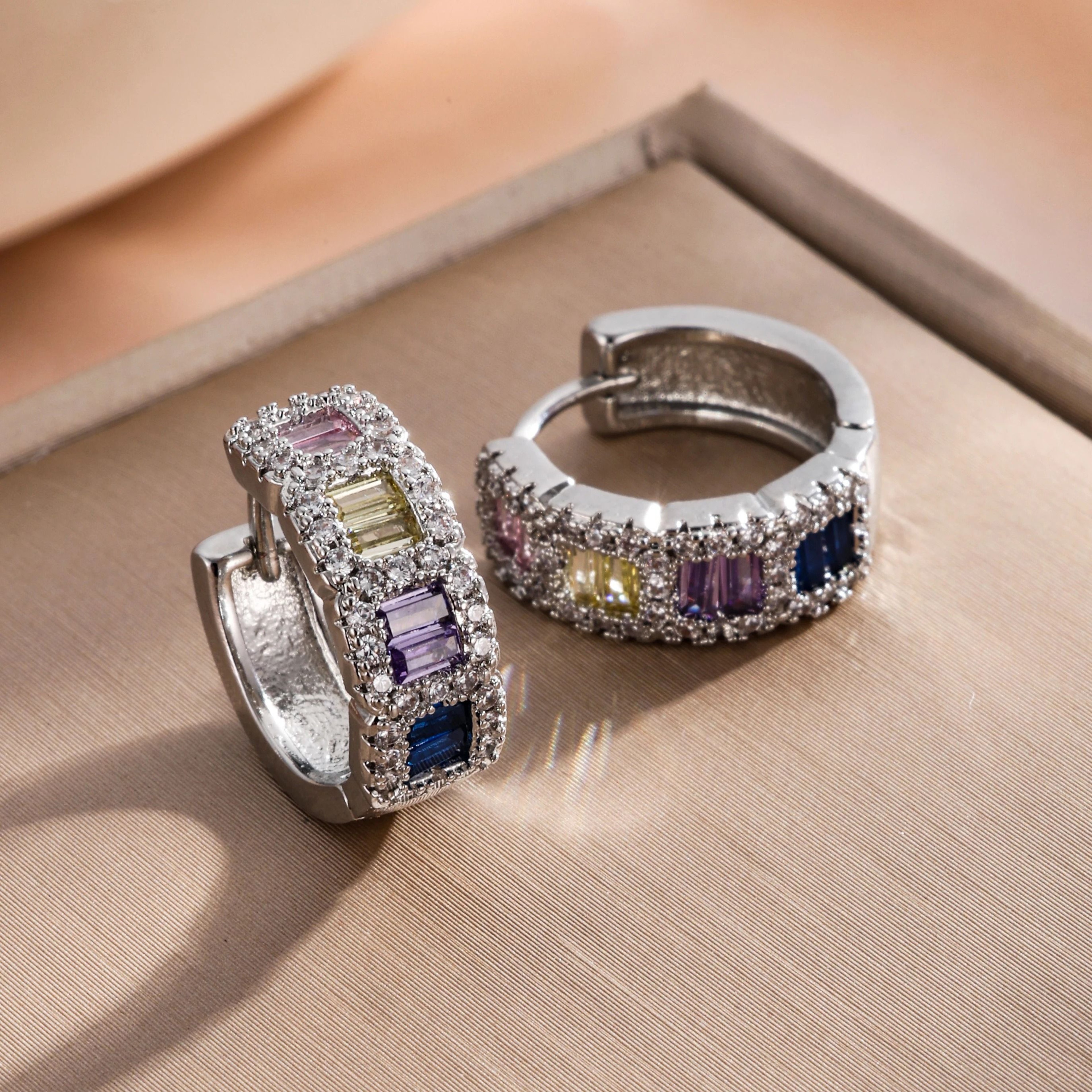 Korean Style Hoop Earrings With Square Crystal Inlay For Women 10