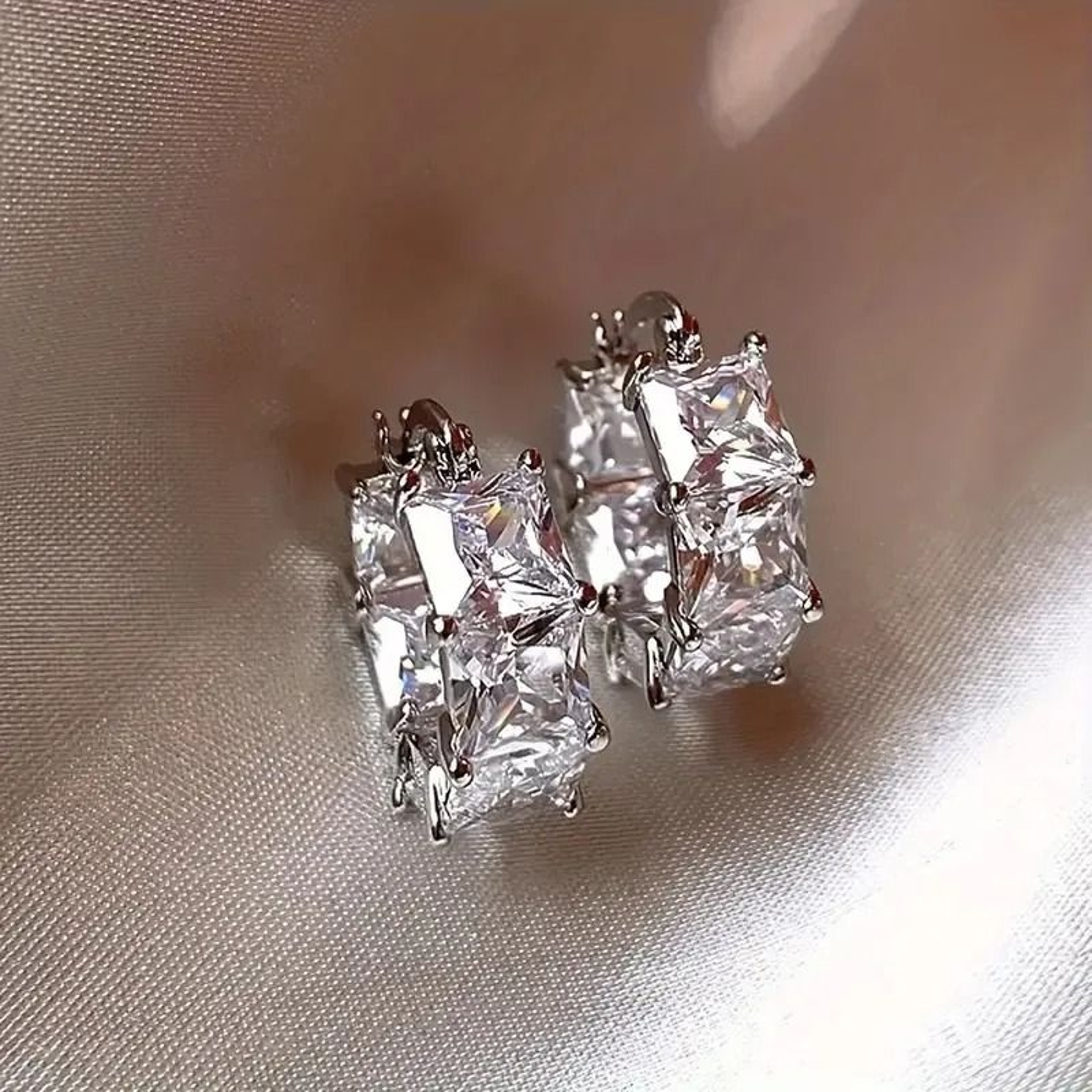 Korean Style Hoop Earrings With Square Crystal Inlay For Women 5