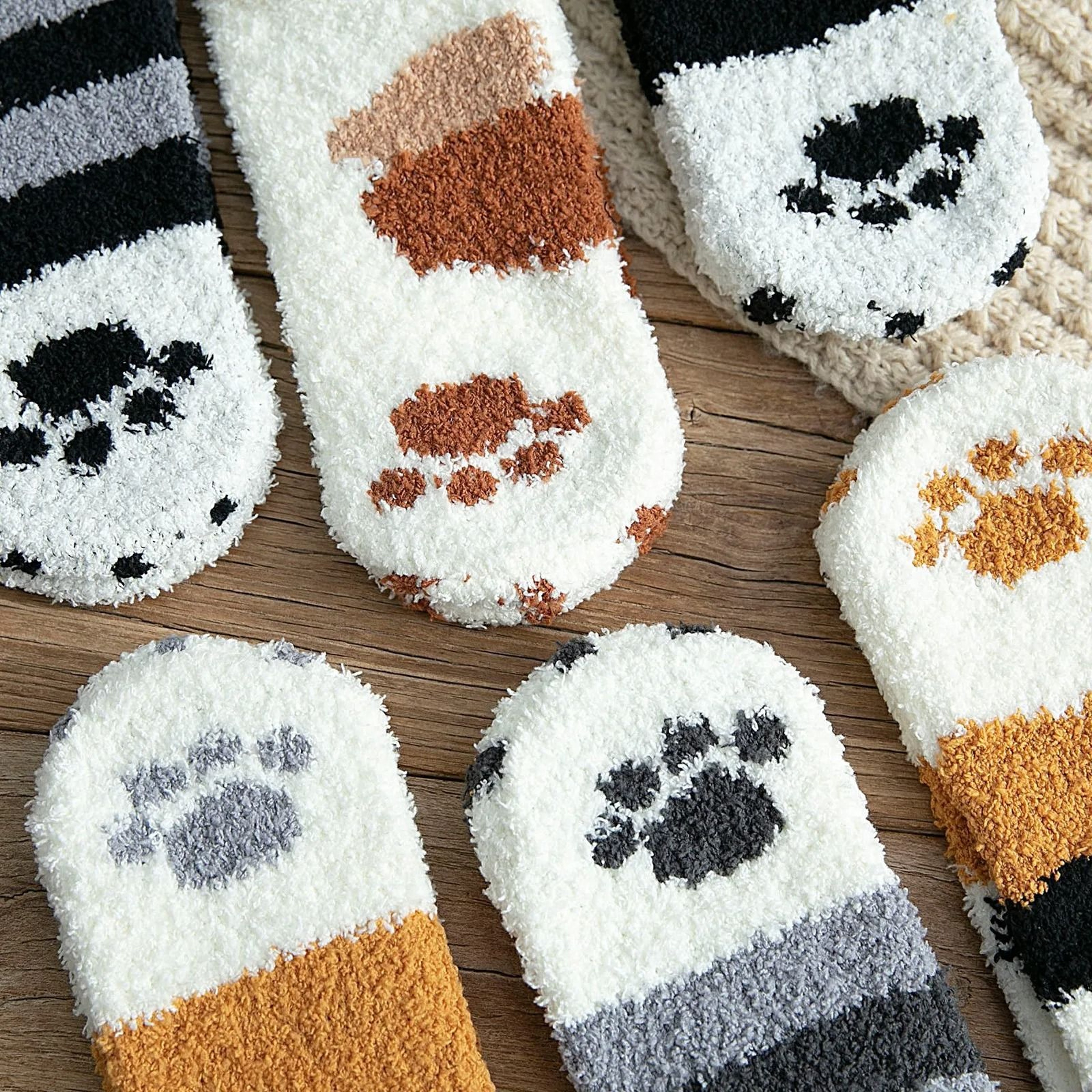 Soft Fluffy Animal Pawprint Fleece Socks For Women Winter Home Comfort 2