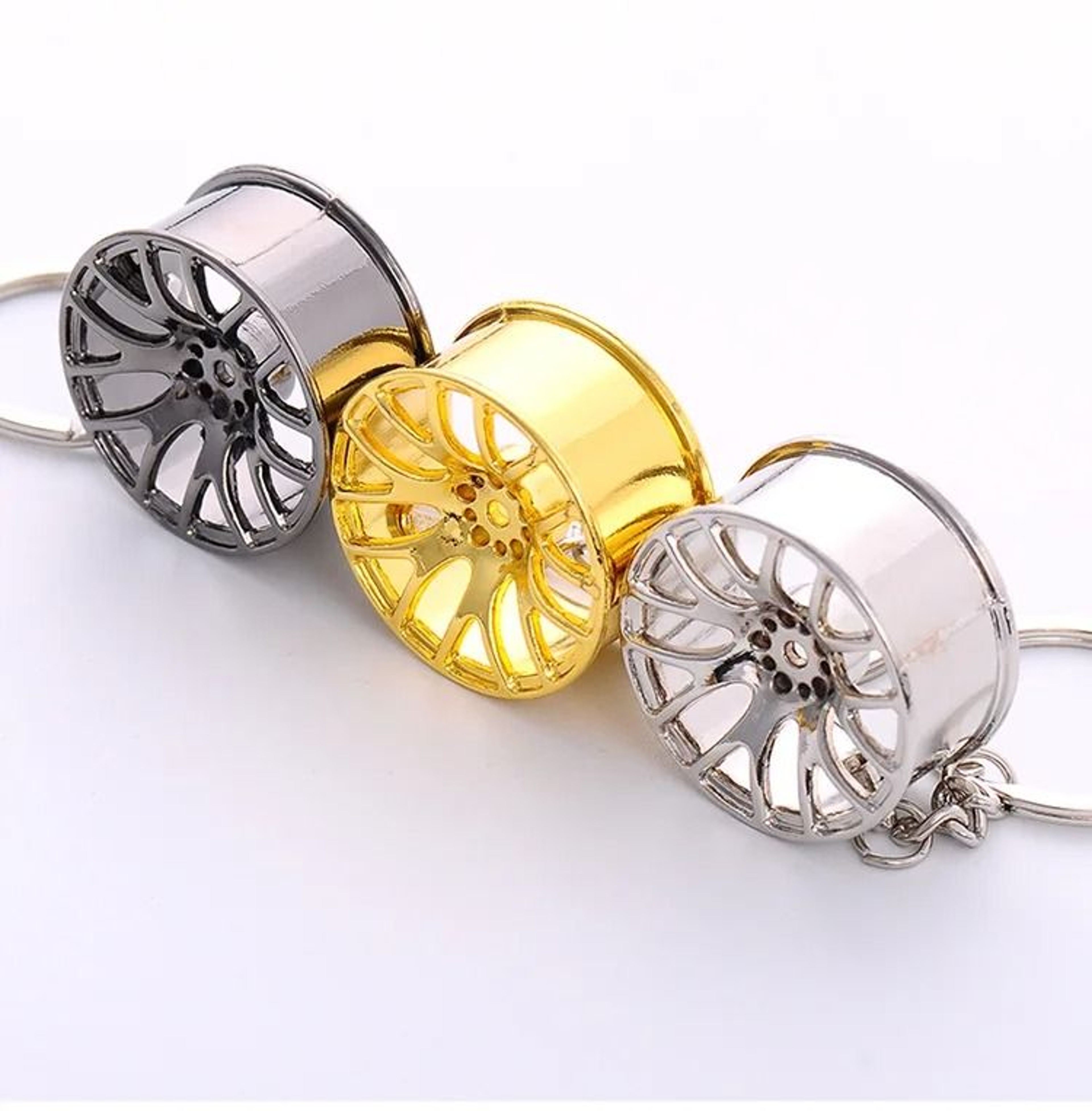 Miniature Metal Wheel Rim Keychain For Car Fans 1