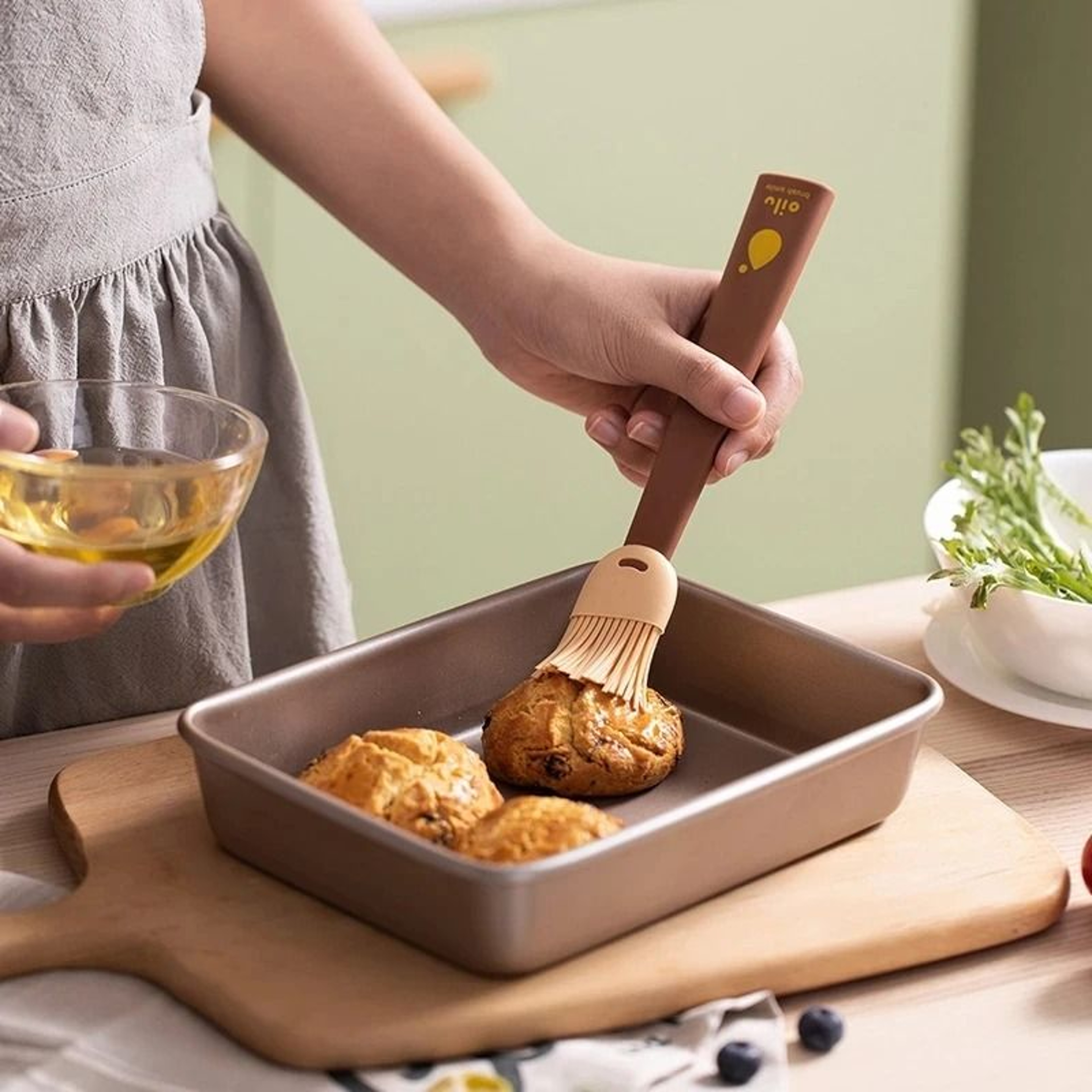 Silicone BBQ Oil Brush For Baking And Cooking 2