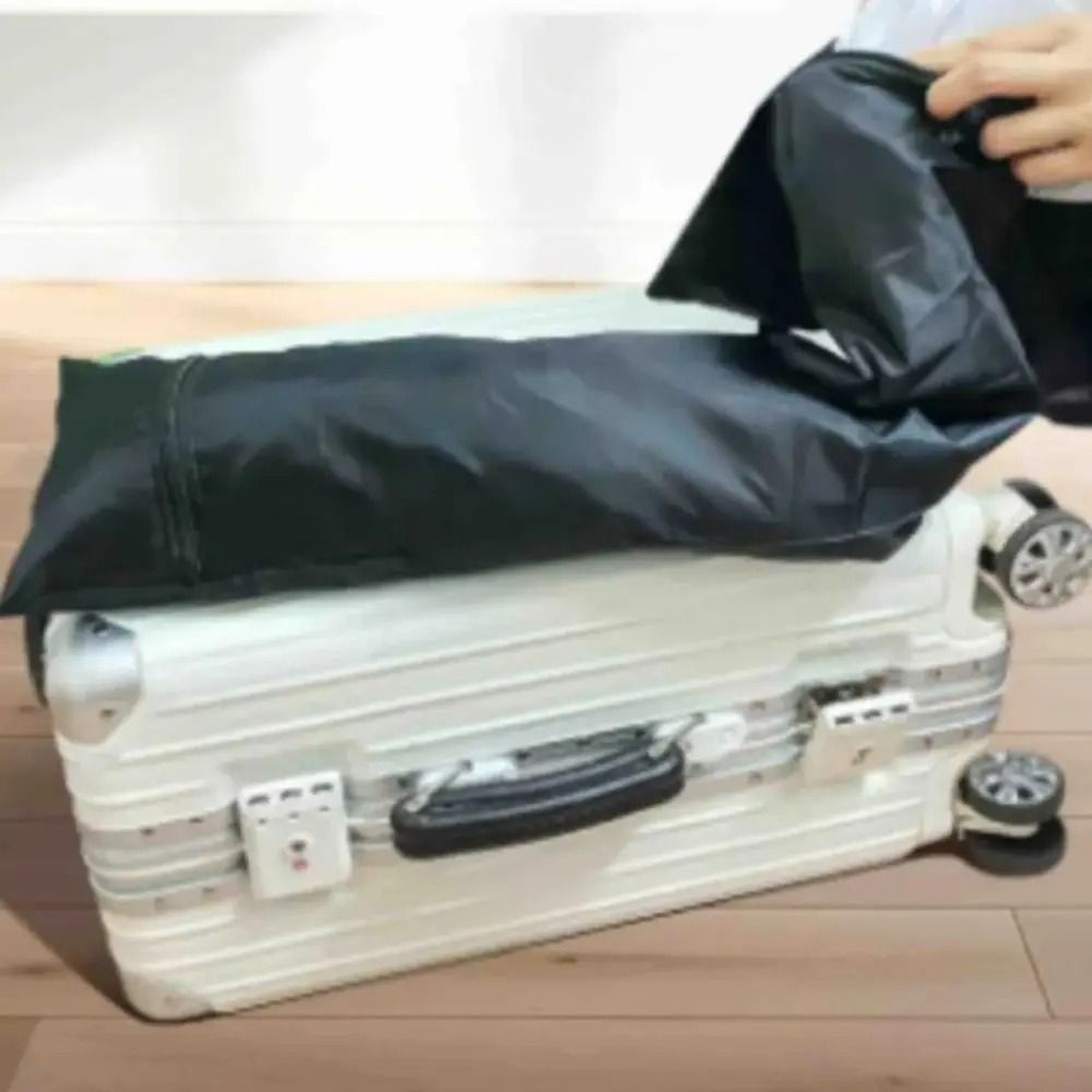 Fillable Travel Neck Pillow And Storage Bag 2