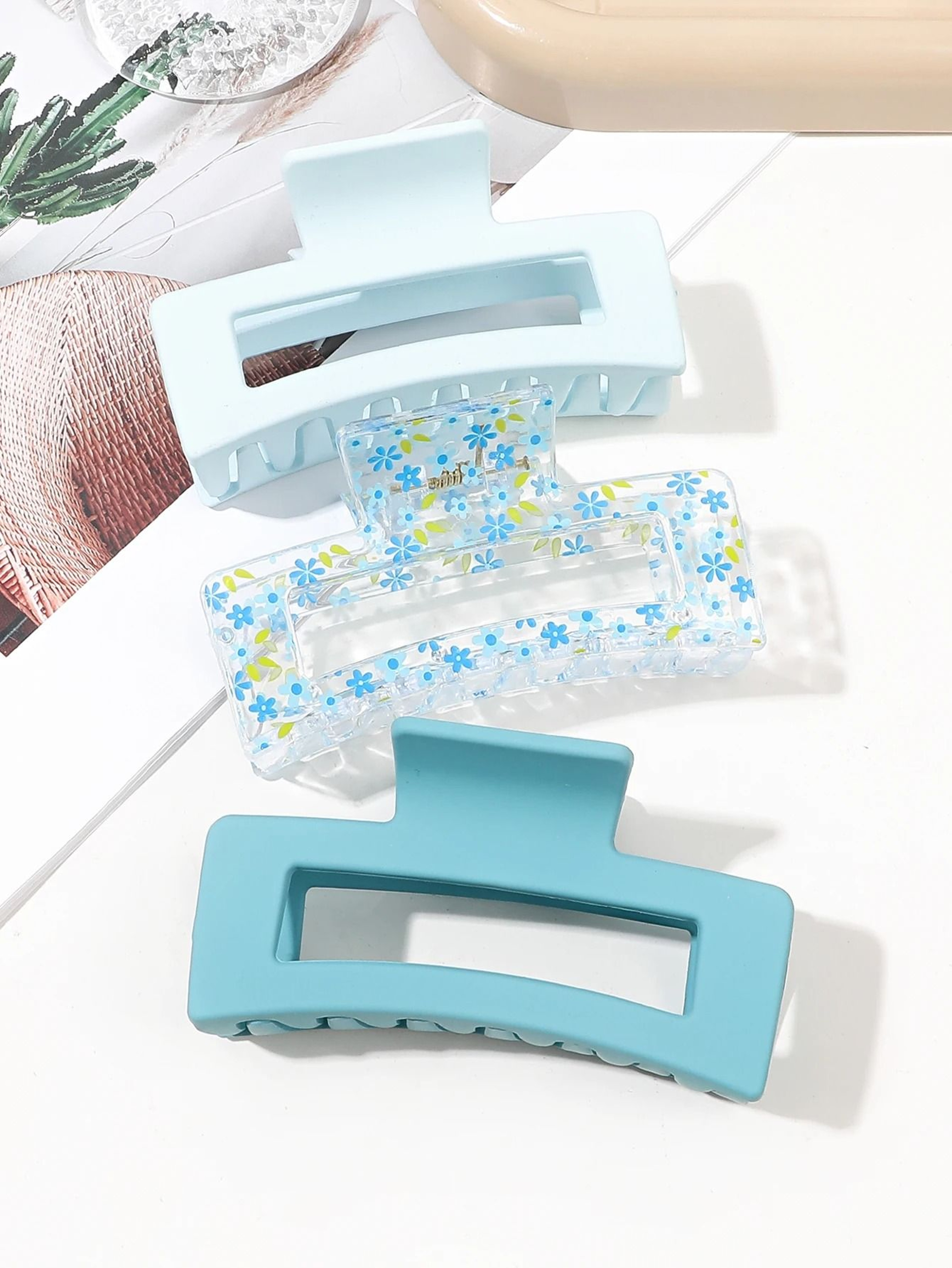 Medium Matte Hair Claw Clips For Women And Girls 1