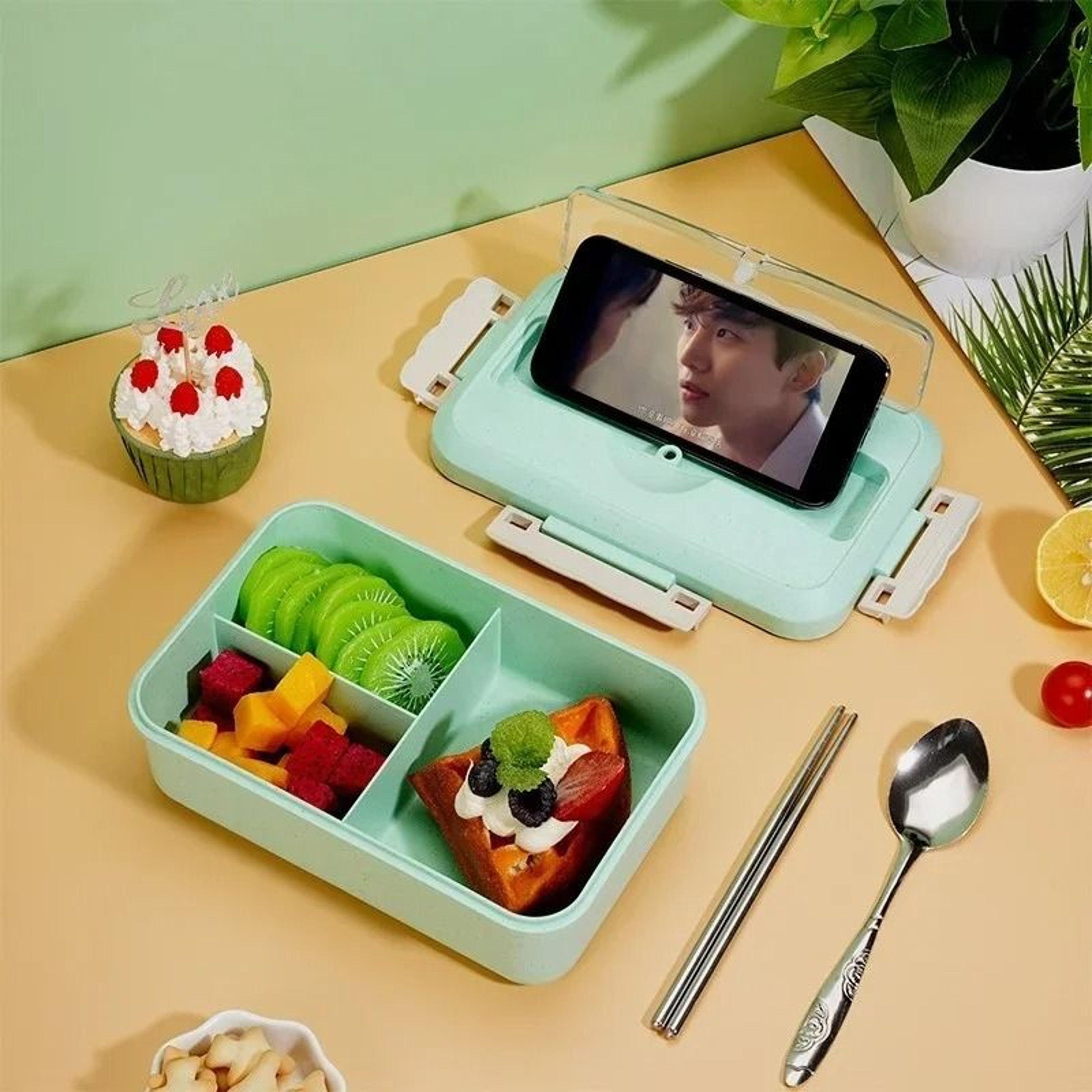 Professional 37 Oz Microwavable Bento Lunch Box With Utensils 3