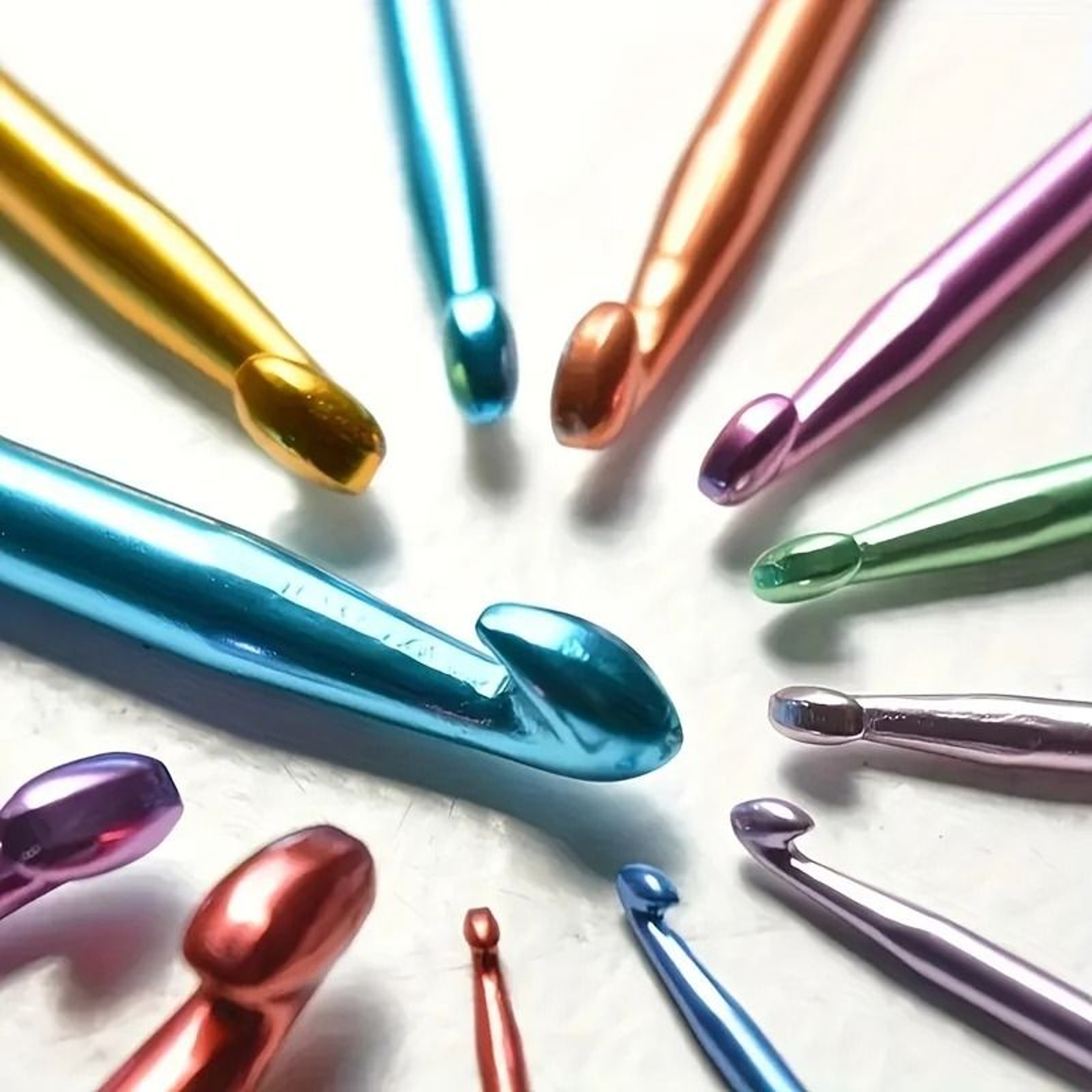 Premium Colored Alumina Single Head Crochet Hook 5
