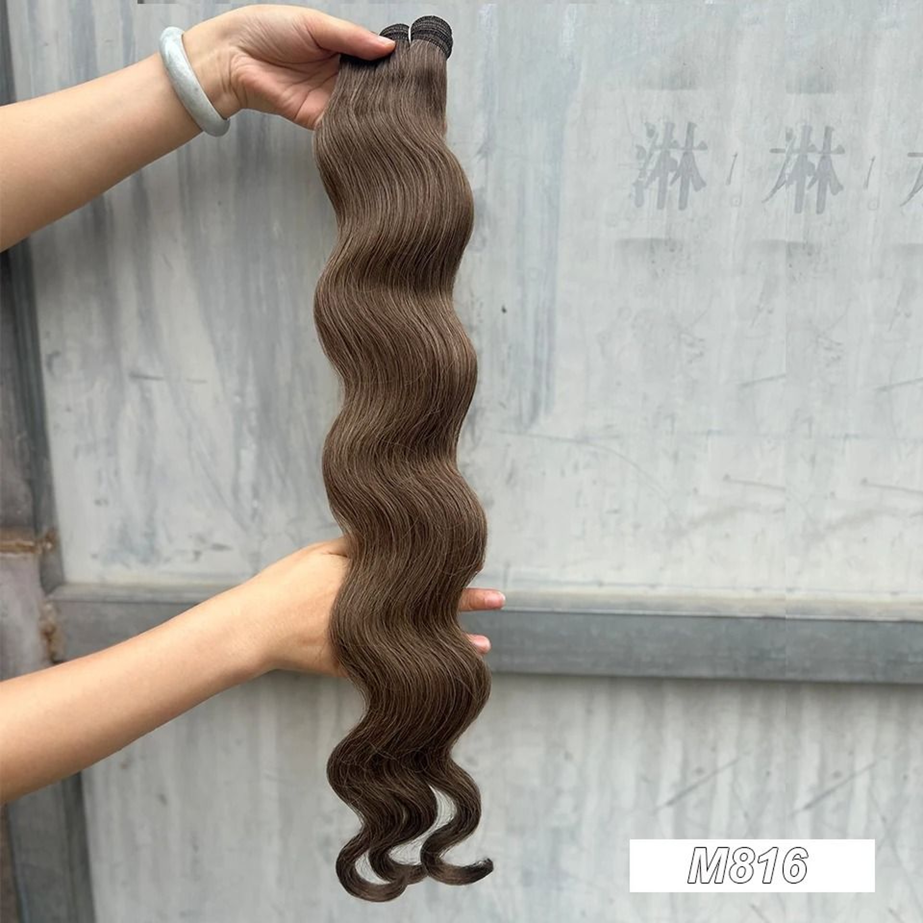 Professional Series 30Inch High Temperature Synthetic Body Wave 24