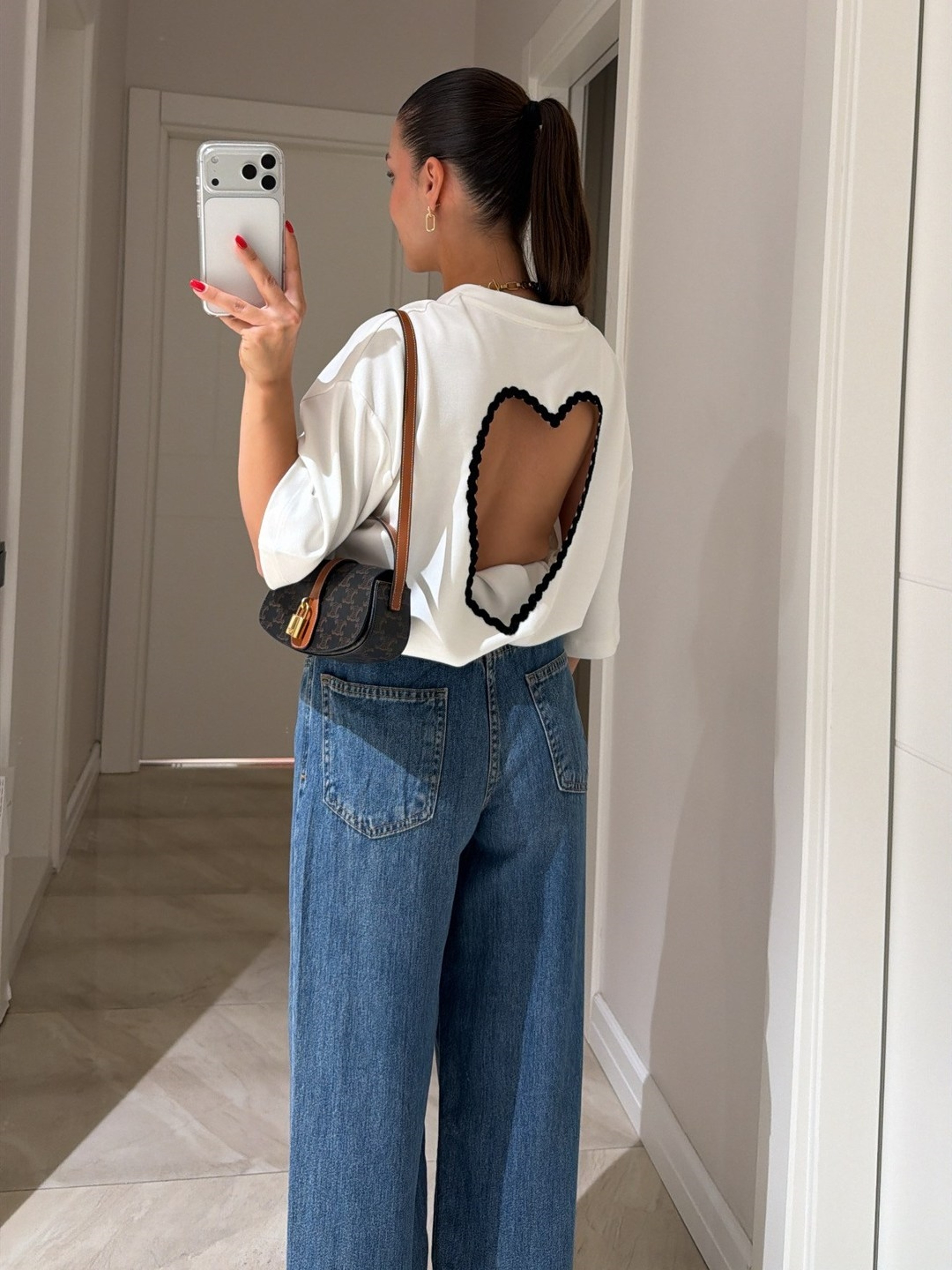 Heart Cutout Backless Summer Top For Women Loose Fit Casual White Streetwear Tee 4