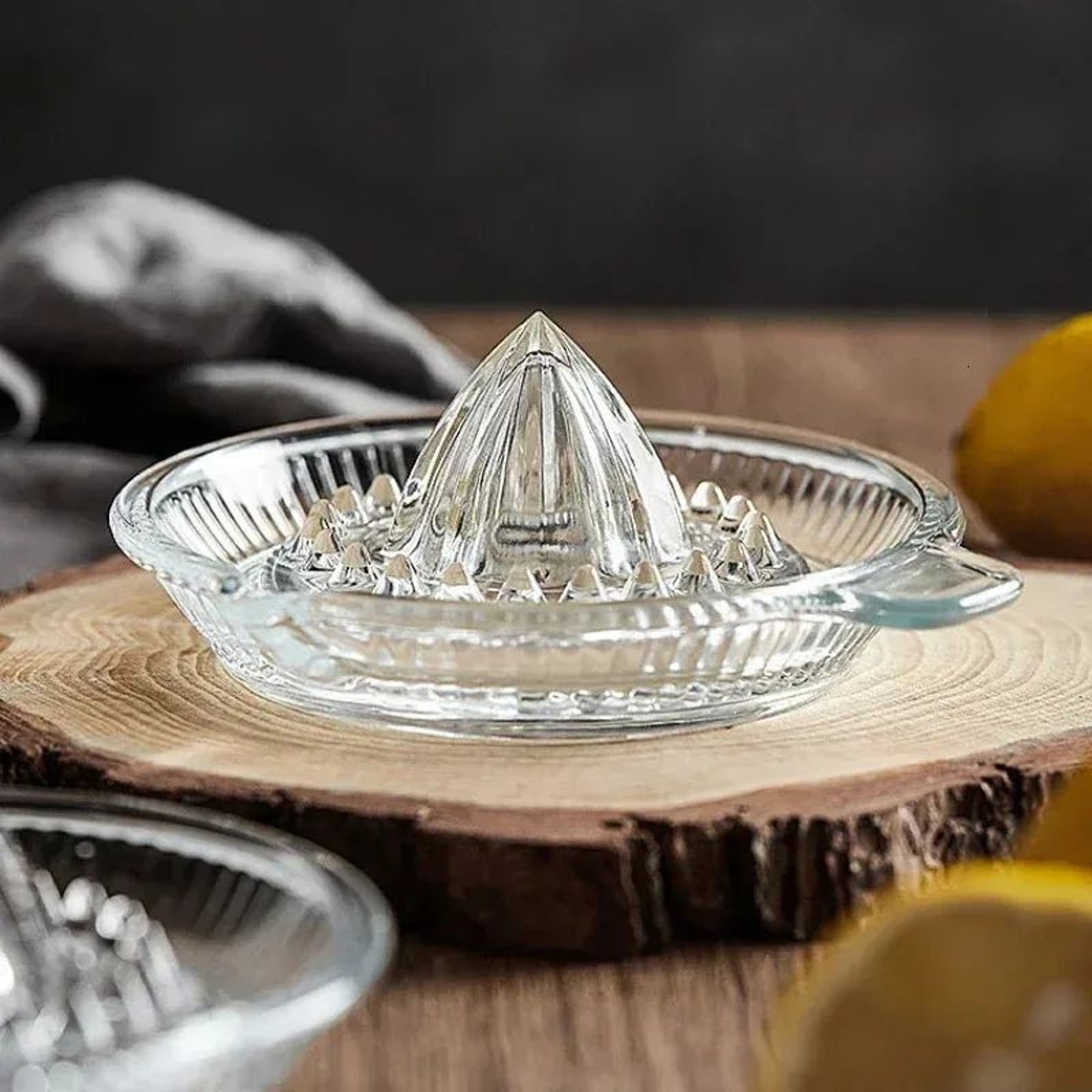 Manual Glass Citrus Juicer For Lemons Limes And Oranges 3