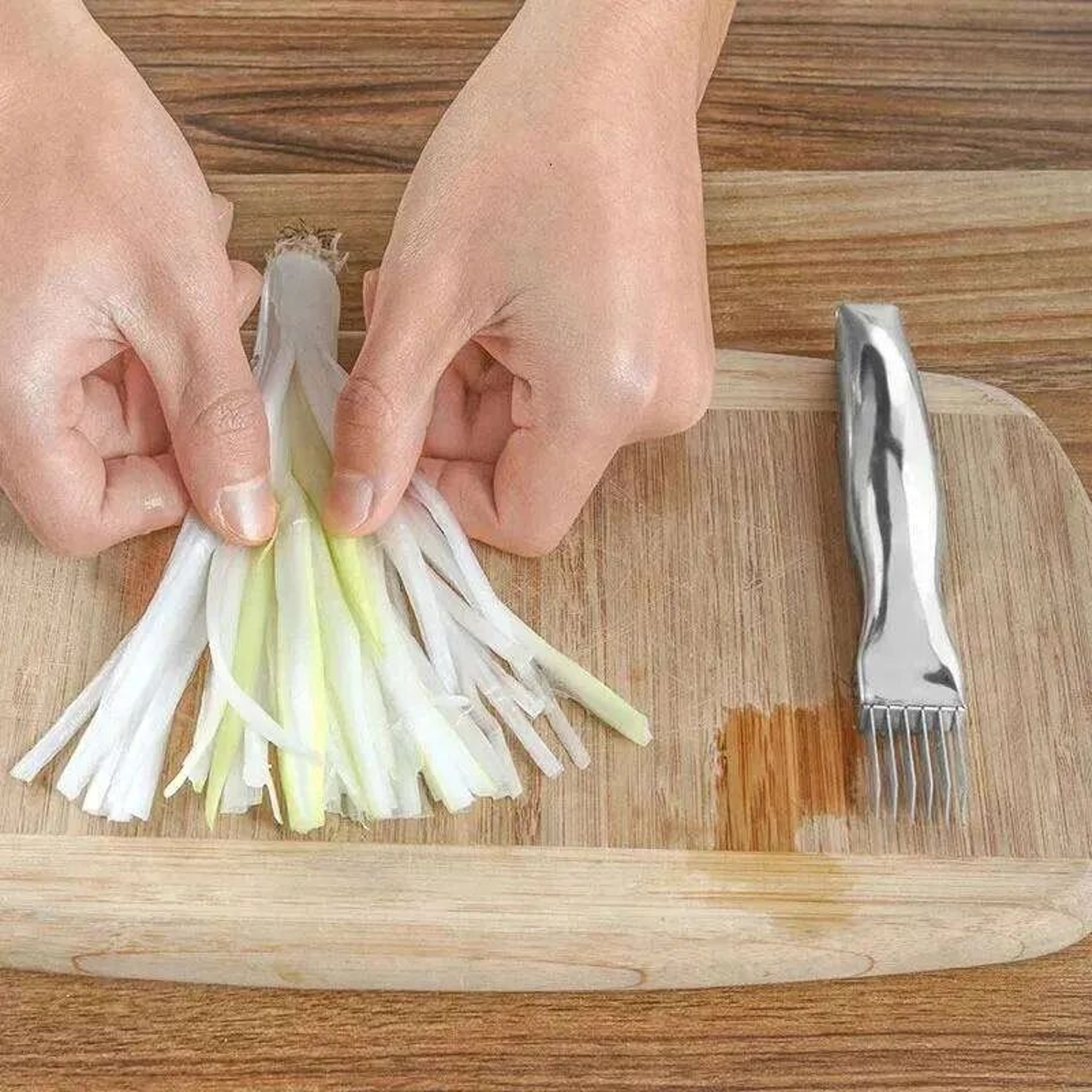 Stainless Steel Green Onion Chopper With Curved Handle For Herbs And Vegetables 3