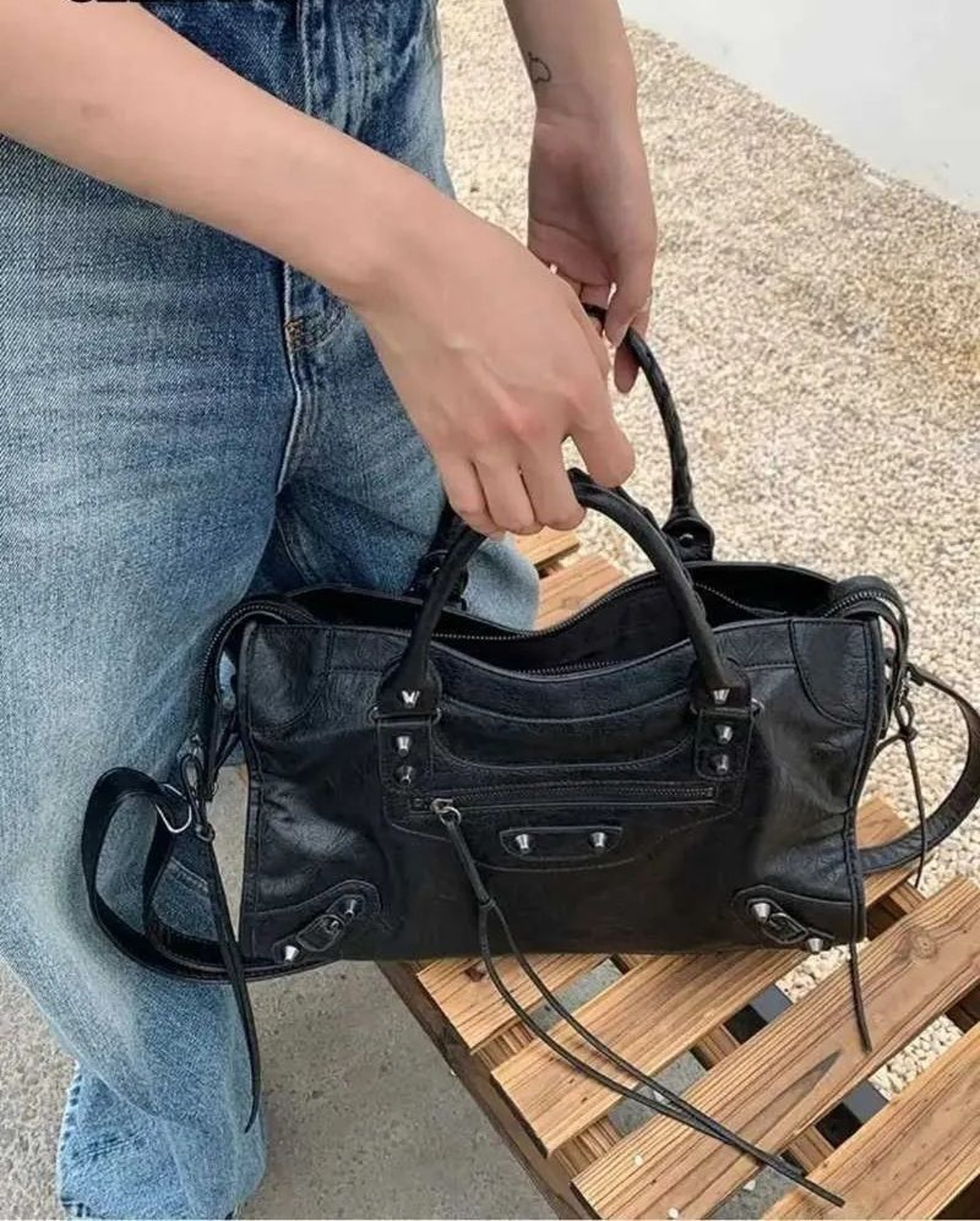 Womens Motorcycle Shoulder Bag With Rivet Details And Zipper Closure 4