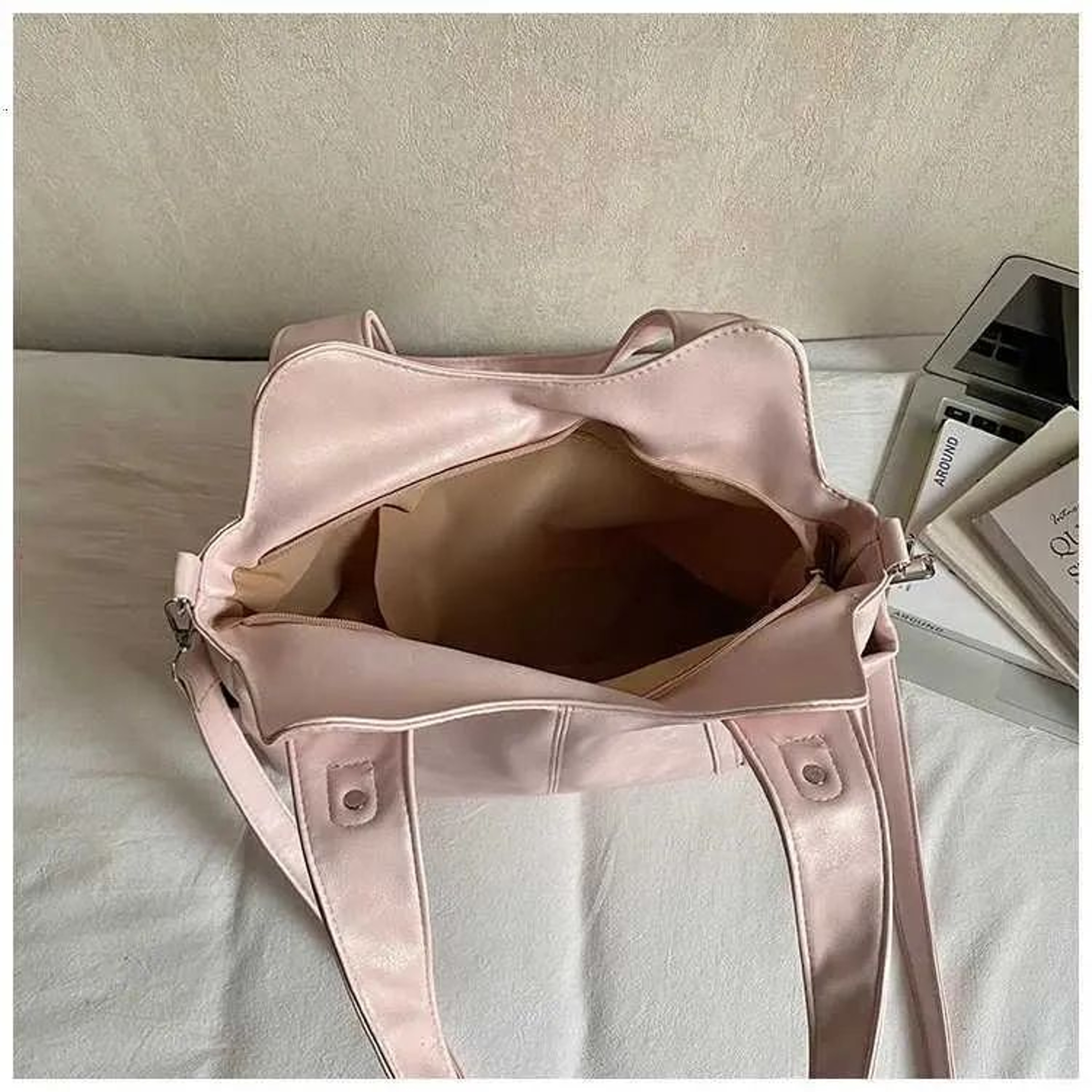 Large Capacity Retro PU Shoulder Bag With Zipper Closure For Everyday Use 1