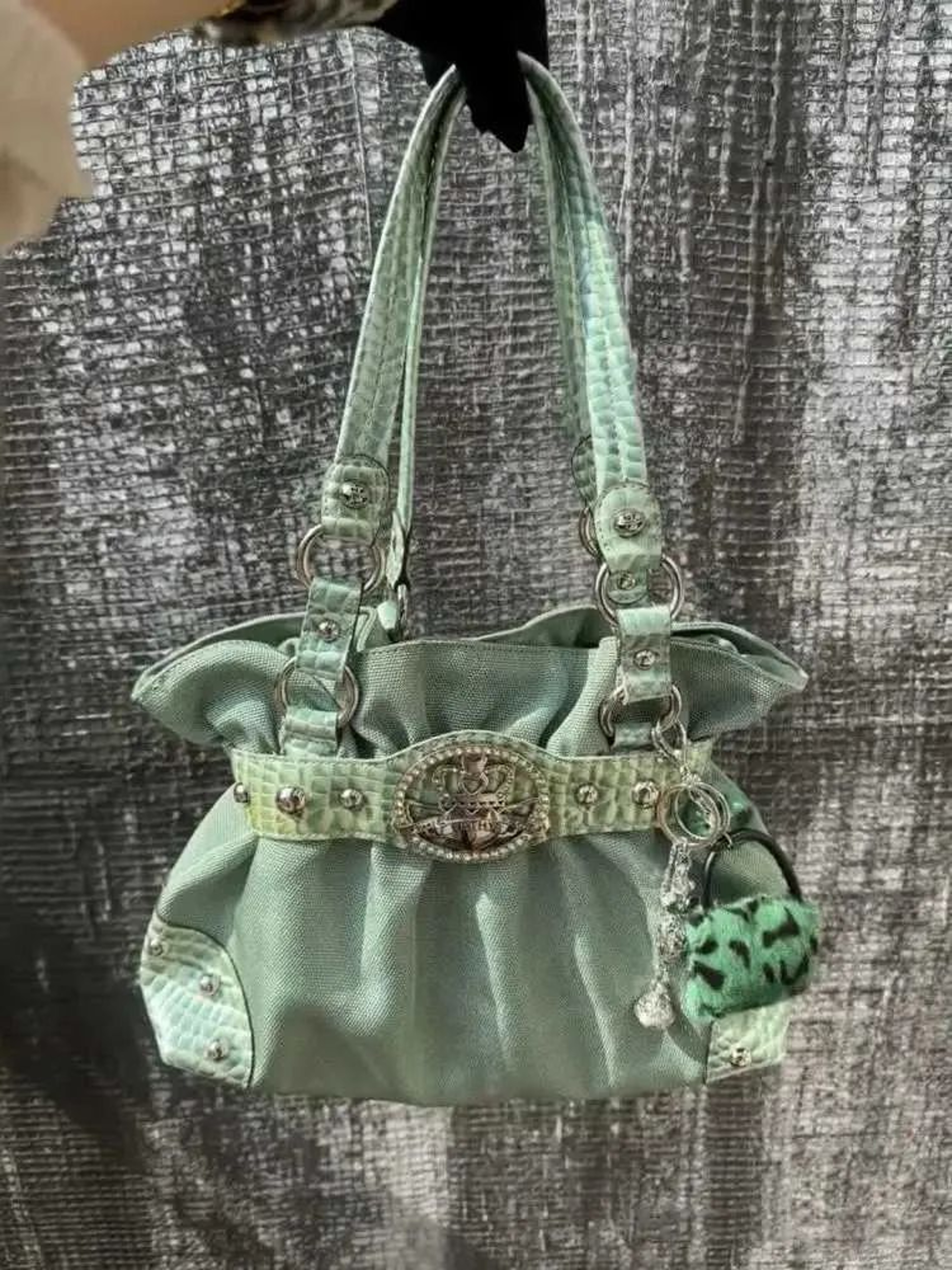 Green PU Leather Shoulder Bag With Zipper Closure And Large Capacity 2