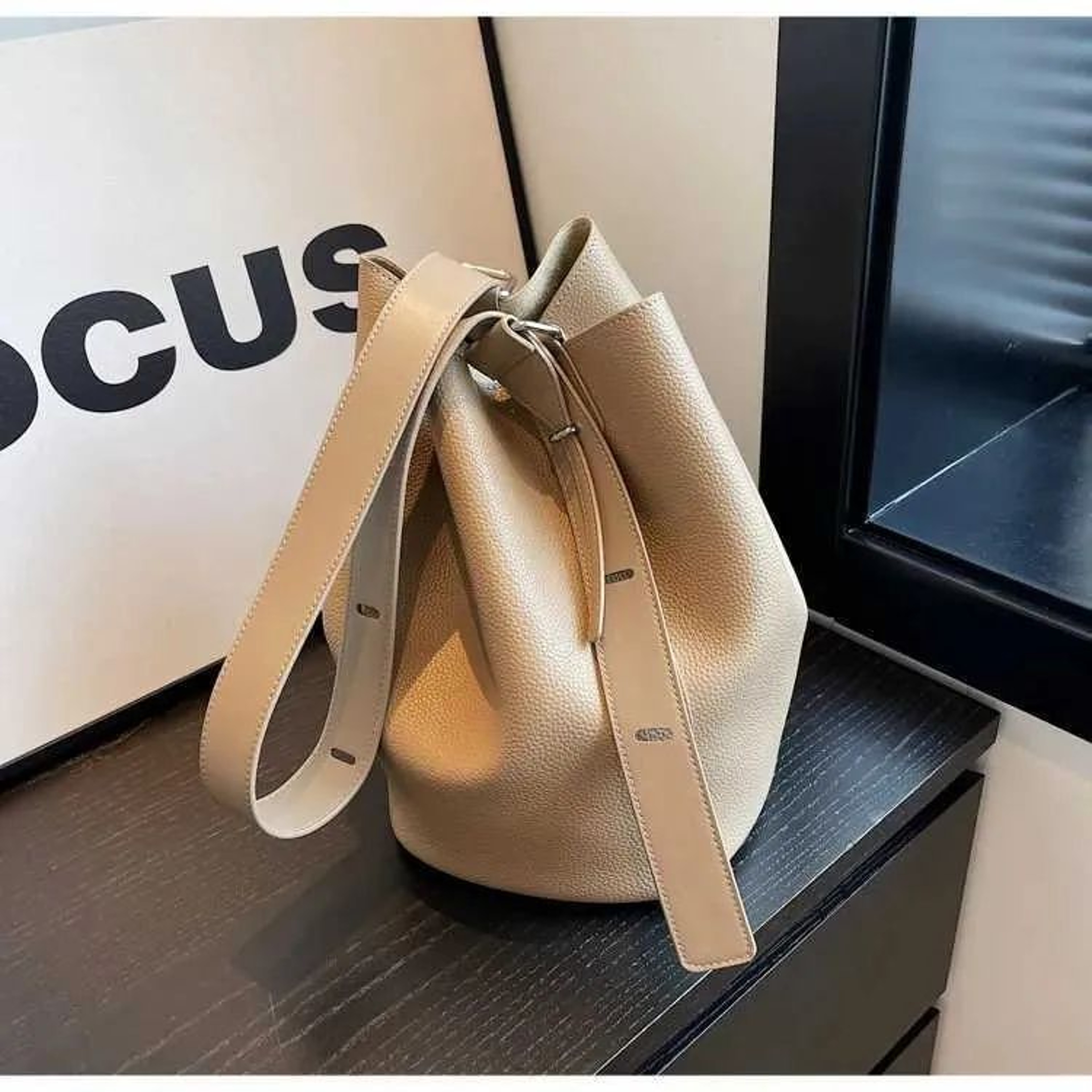 Womens Solid Color Bucket Shoulder Bag With Adjustable Crossbody Strap 3