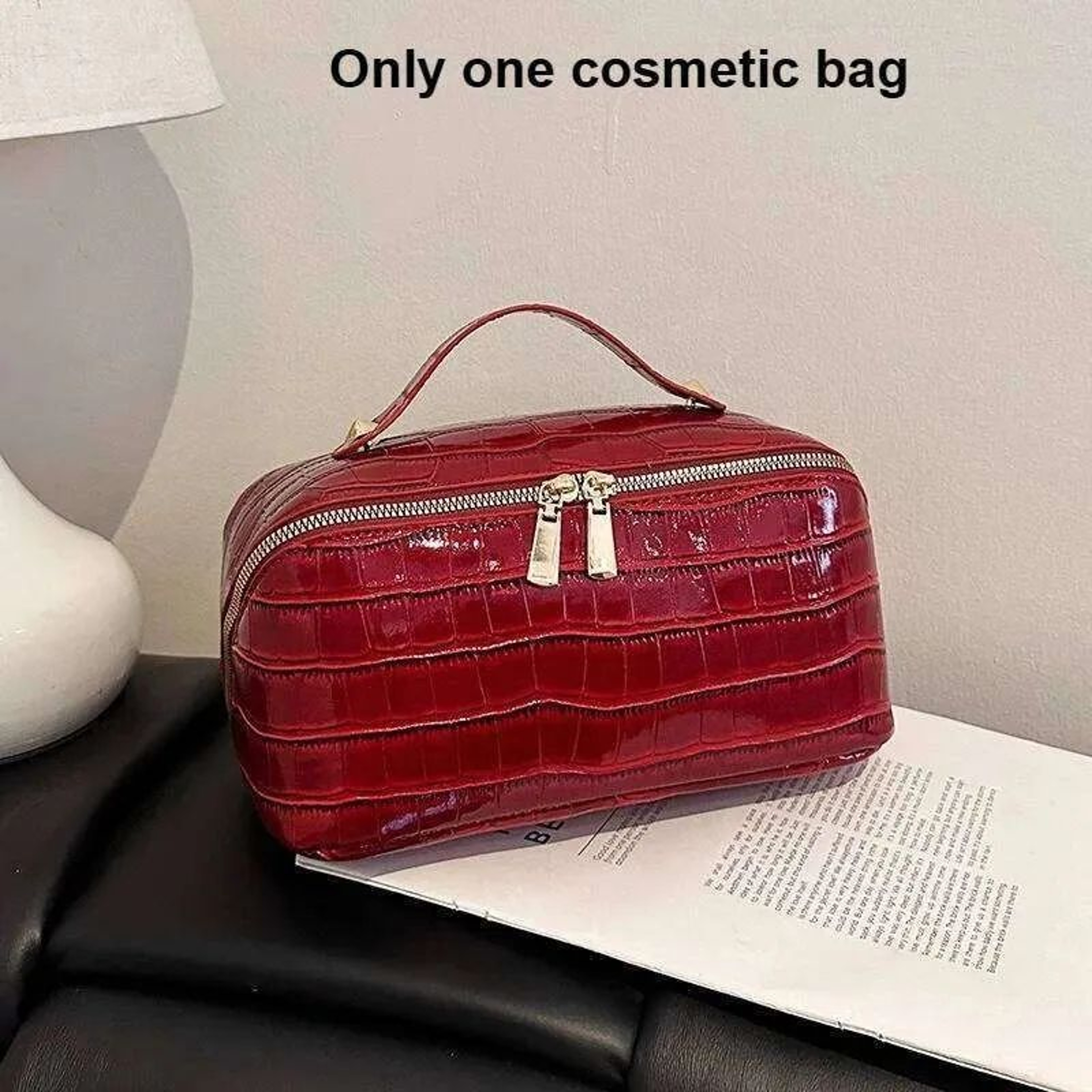 PU Leather Makeup Bag With Crocodile Pattern Large Capacity Travel Cosmetic Organizer 4