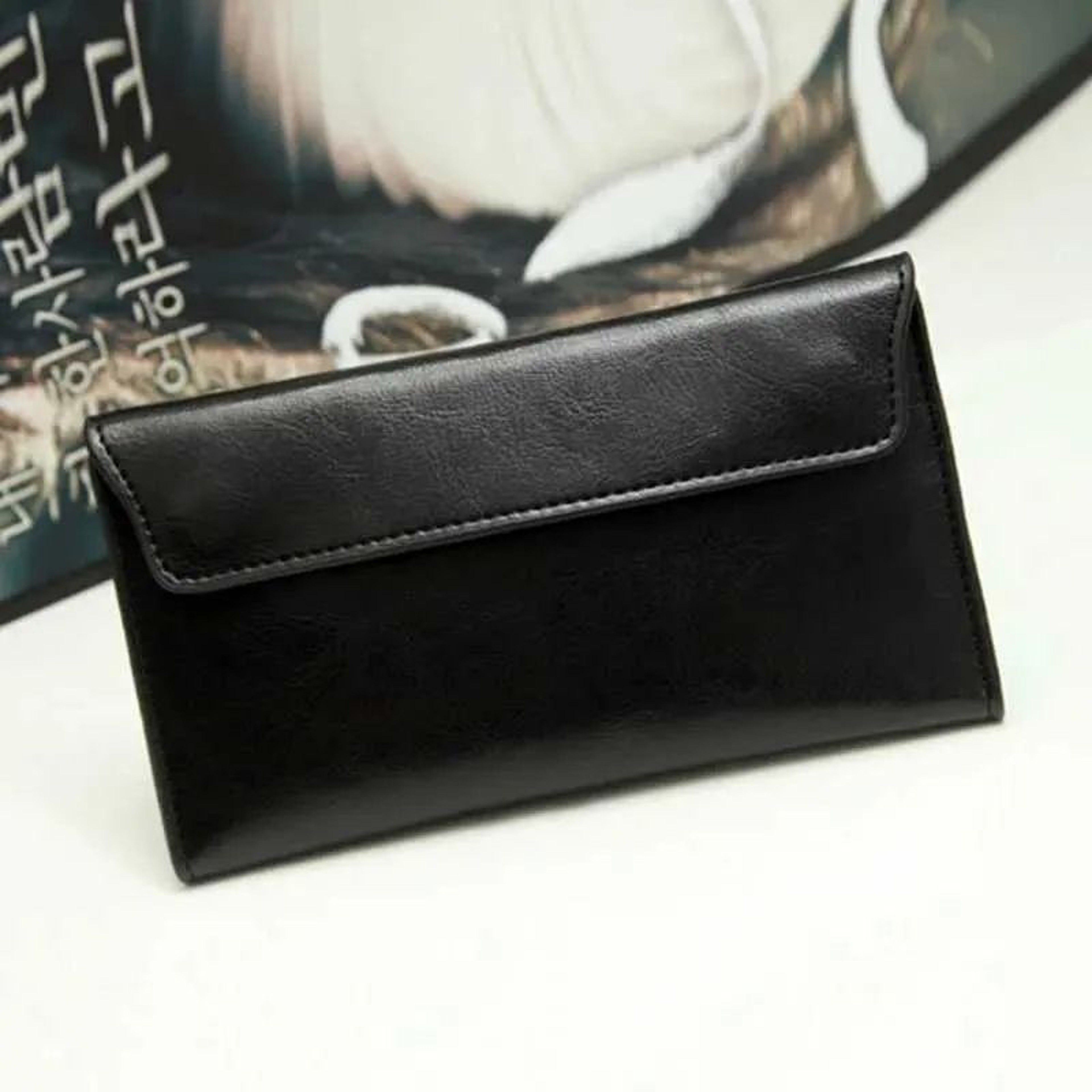 Womens Slim Long Clutch Wallet With Zipper Closure And Elegant Design 6