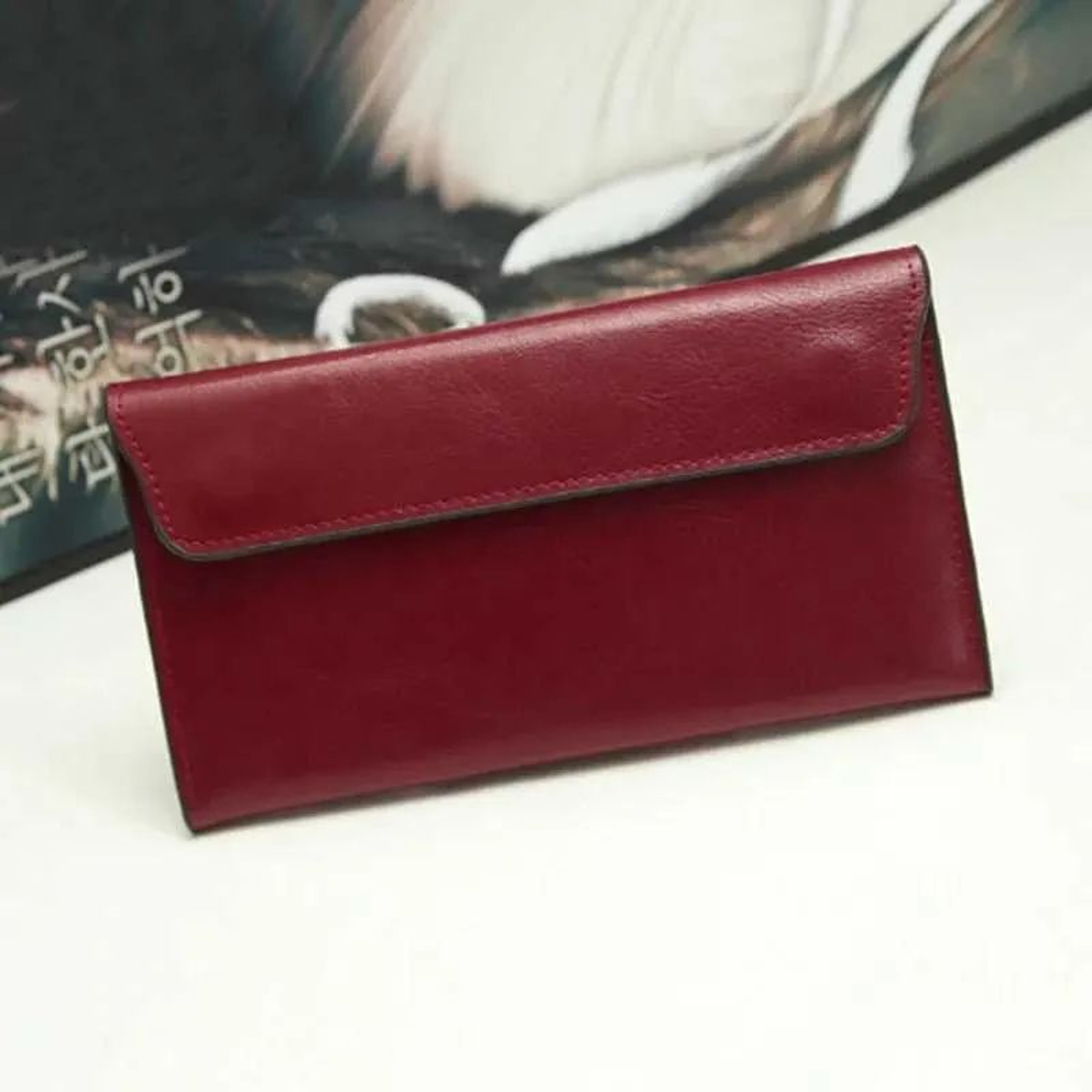 Womens Slim Long Clutch Wallet With Zipper Closure And Elegant Design 9