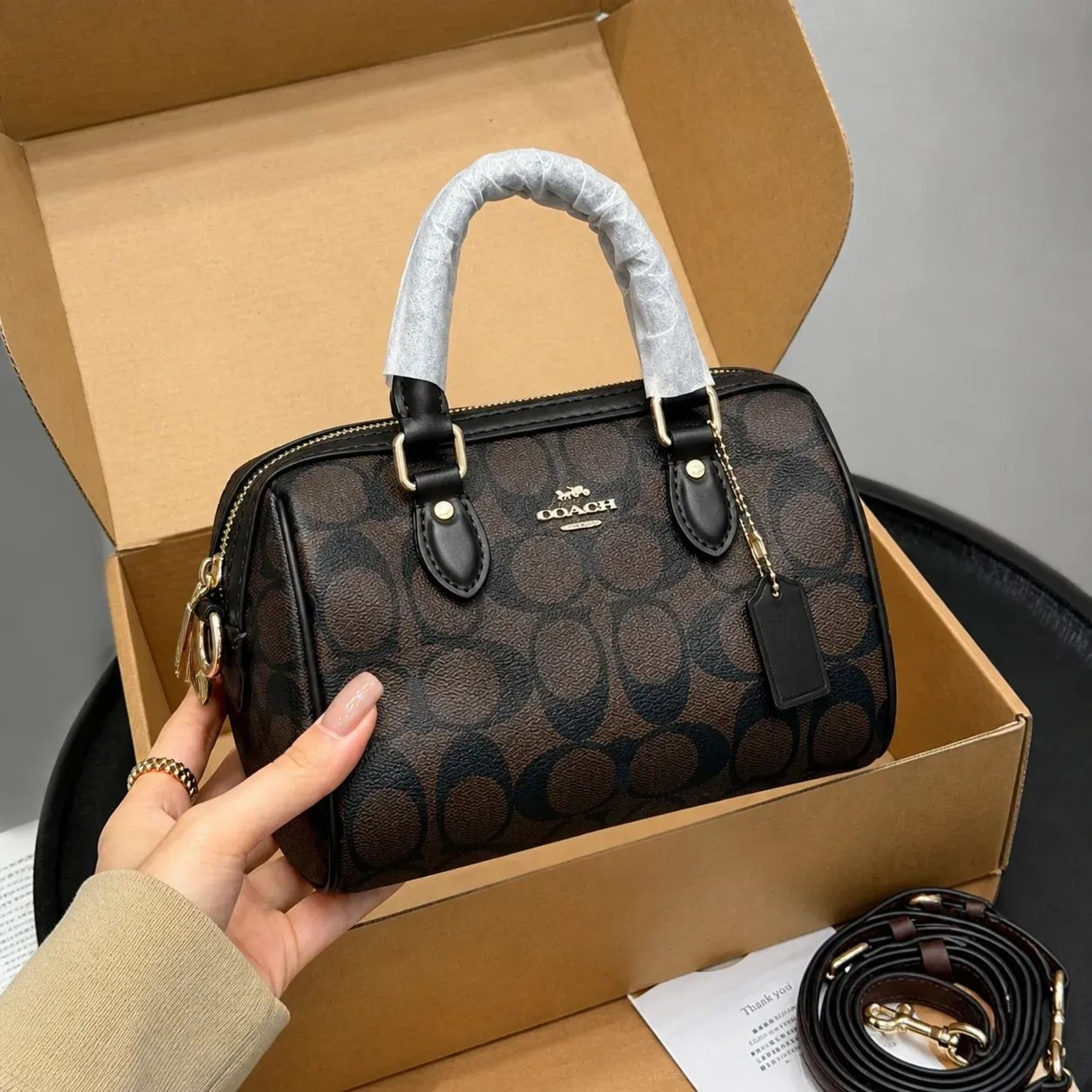 Womens PU Leather Shoulder Bag With Zipper Closure And Soft Pillow Design 0