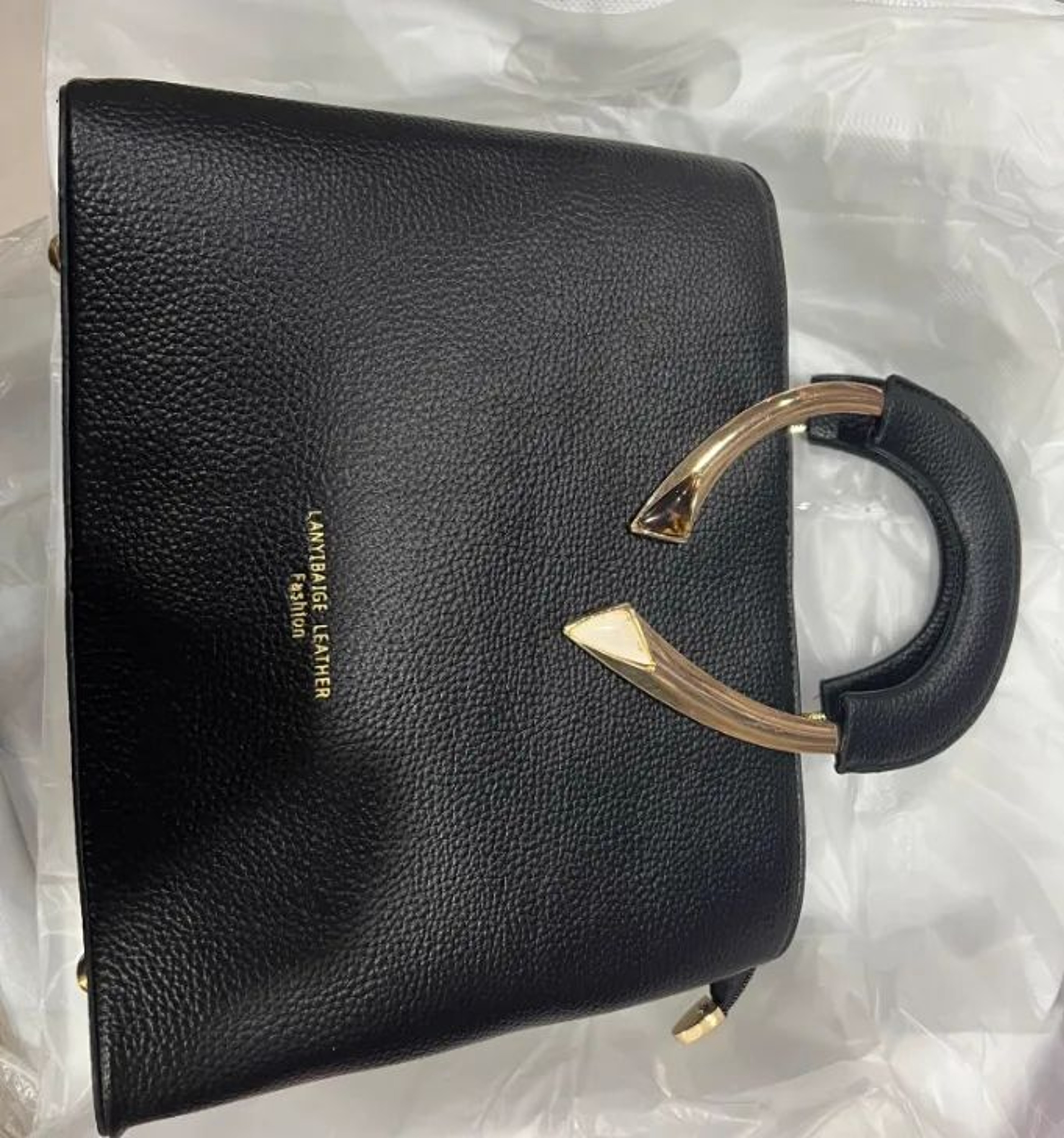 PU Leather Shoulder Bag With Zipper Closure And Casual Style 4