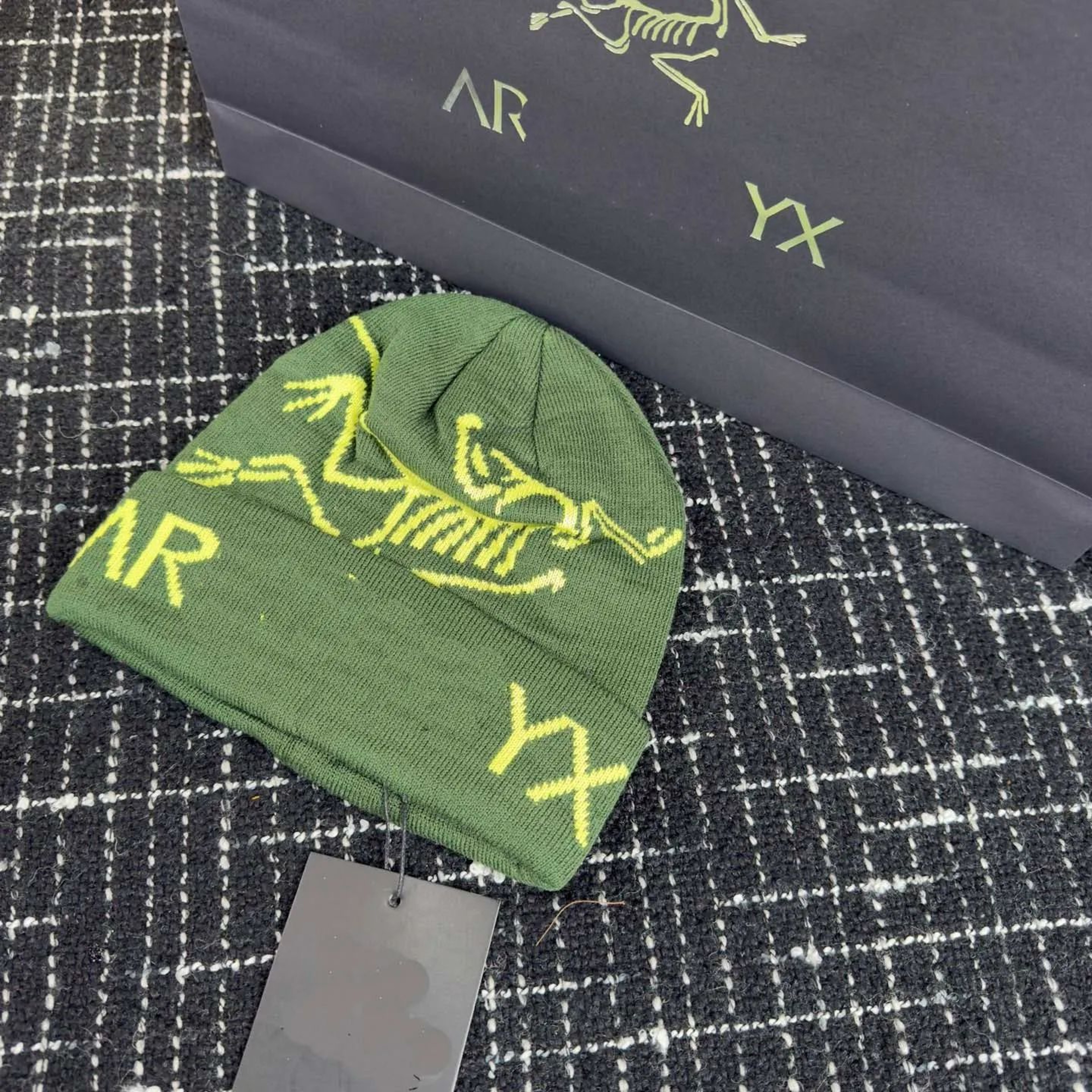 Unisex Winter Beanie Hat Thick Soft Knit Ski Cap With Cross Pattern 5