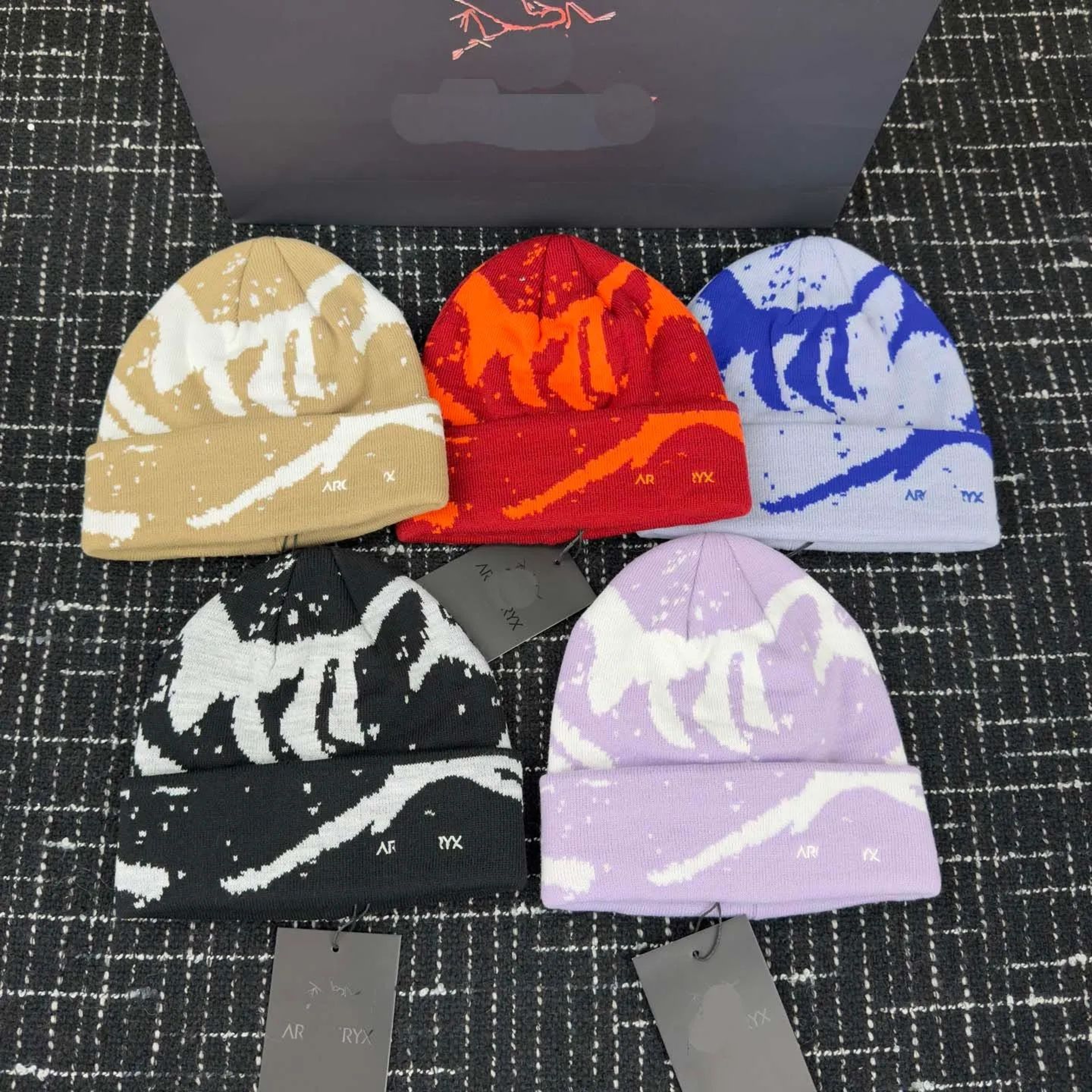Unisex Winter Beanie Hat Thick Soft Knit Ski Cap With Cross Pattern 0