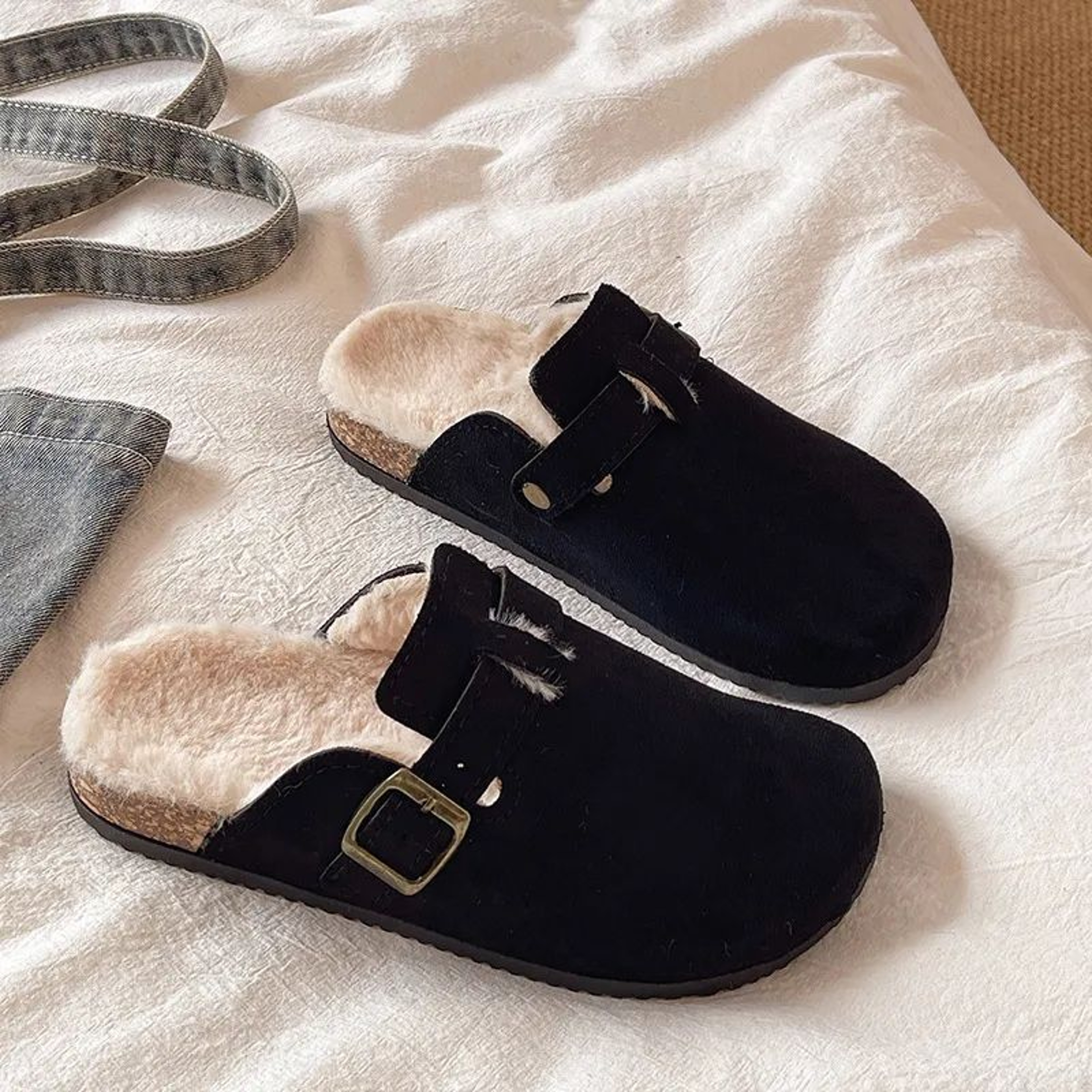 Womens Platform Slippers With Fuzzy Lining And Non Slip Thick Sole 2