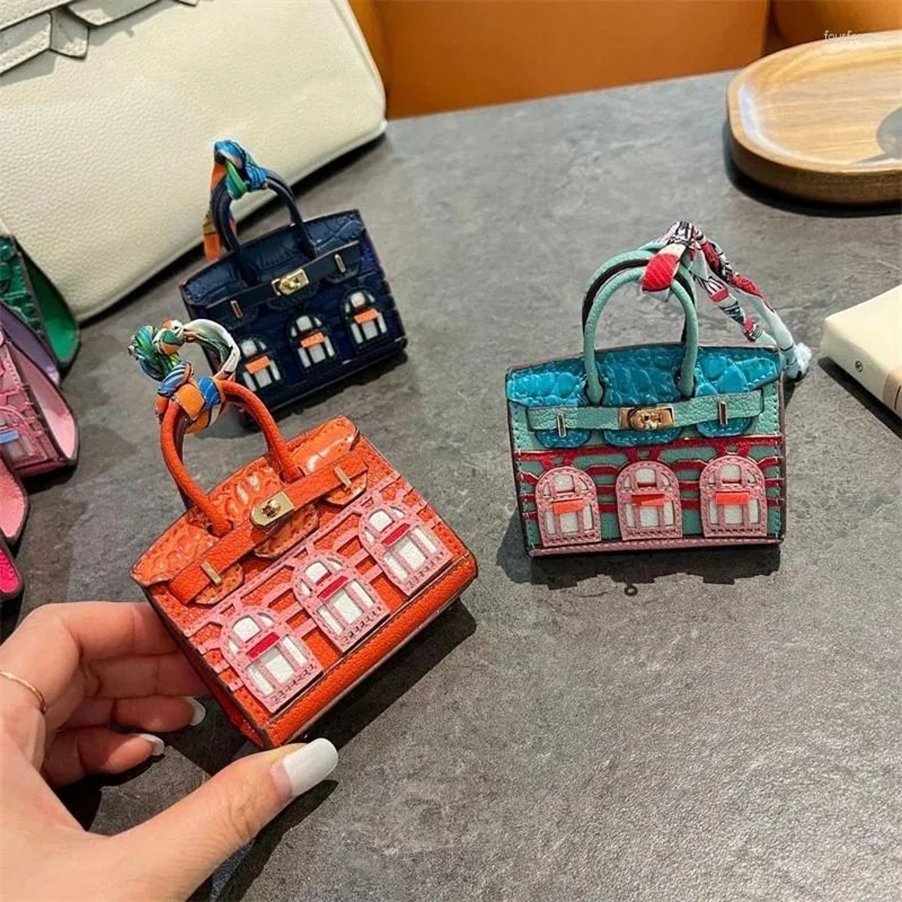 Mini House Keychain Pendant With Microfiber Pouch For Keys And Bags 0
