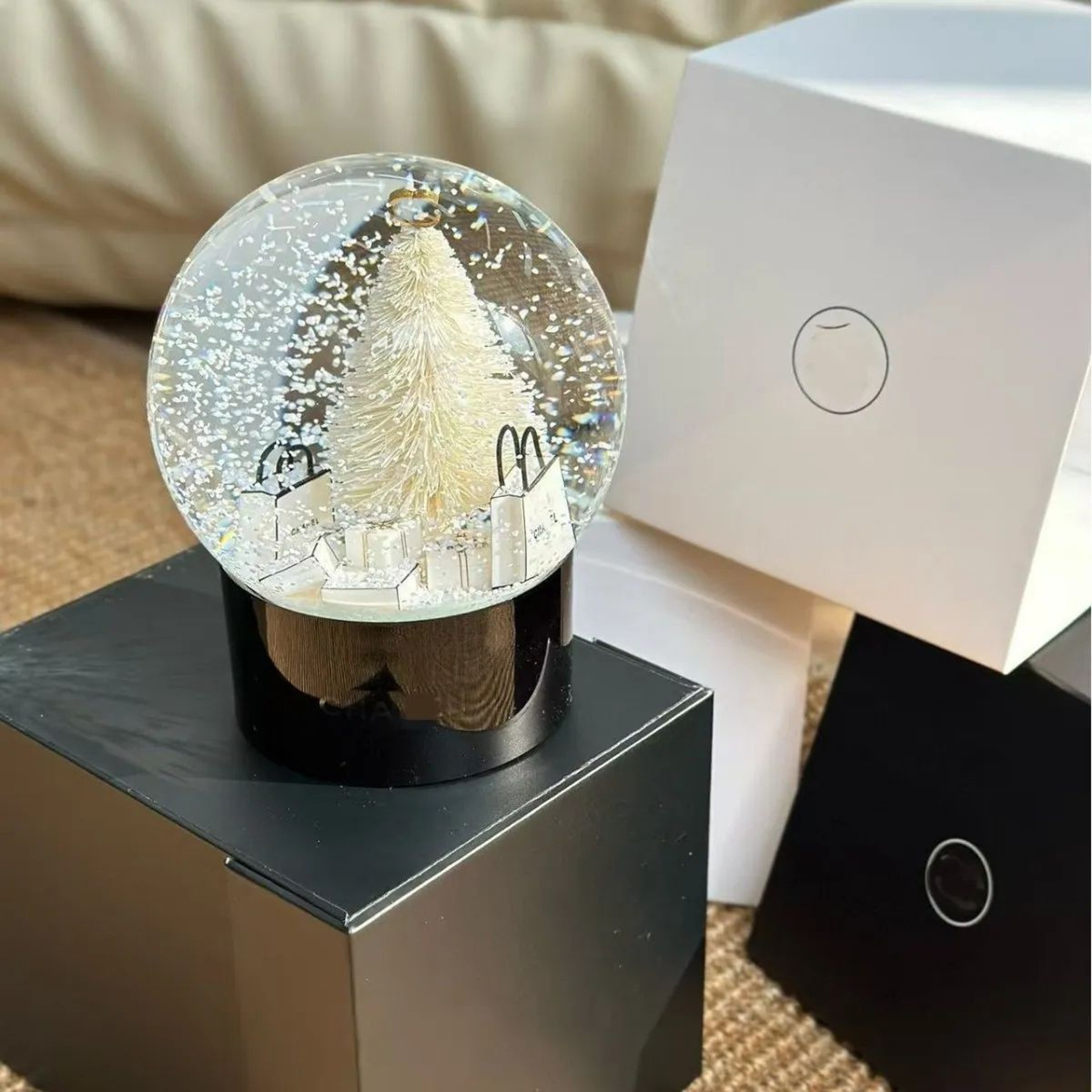 LED Snow Globe Crystal Ball With Fashion Letter Design And Gift Box 2
