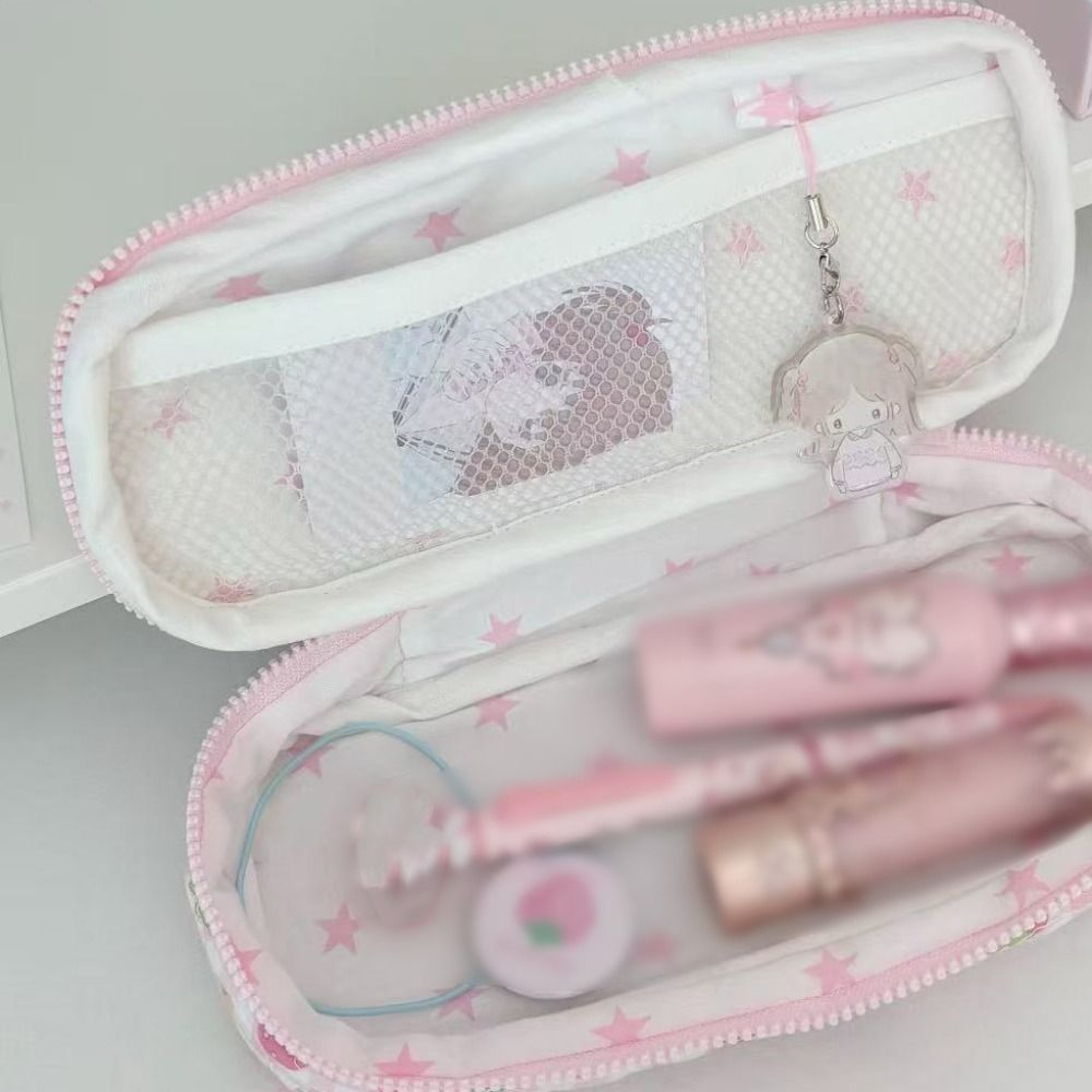Strawberry Design Large Capacity Pencil Case Portable Stationery Bag for School – view 3