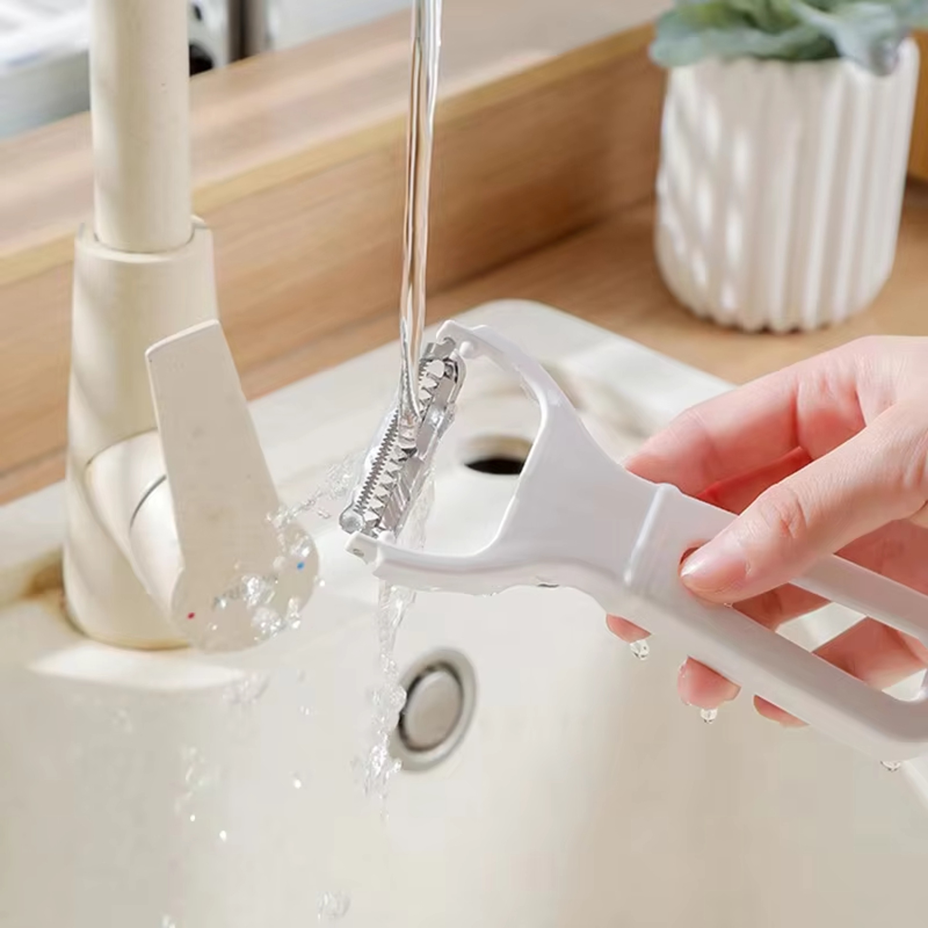 Manual Vegetable Grater Stainless Steel Julienne Slicer for Potato Carrot and Fruits Kitchen Tool – view 4