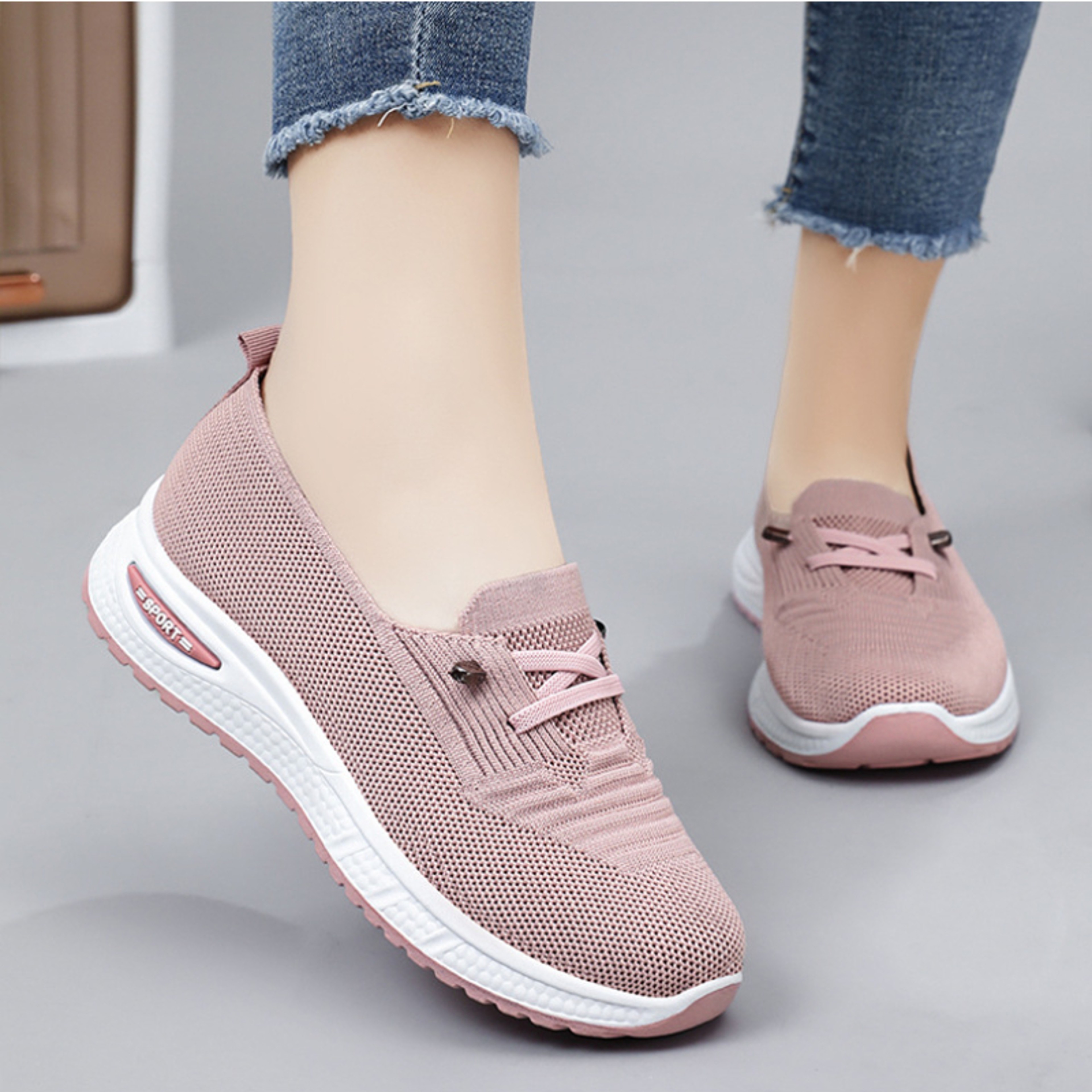 Breathable Mesh Walking Shoes for Women Lightweight Casual Gym Sneakers – view 1