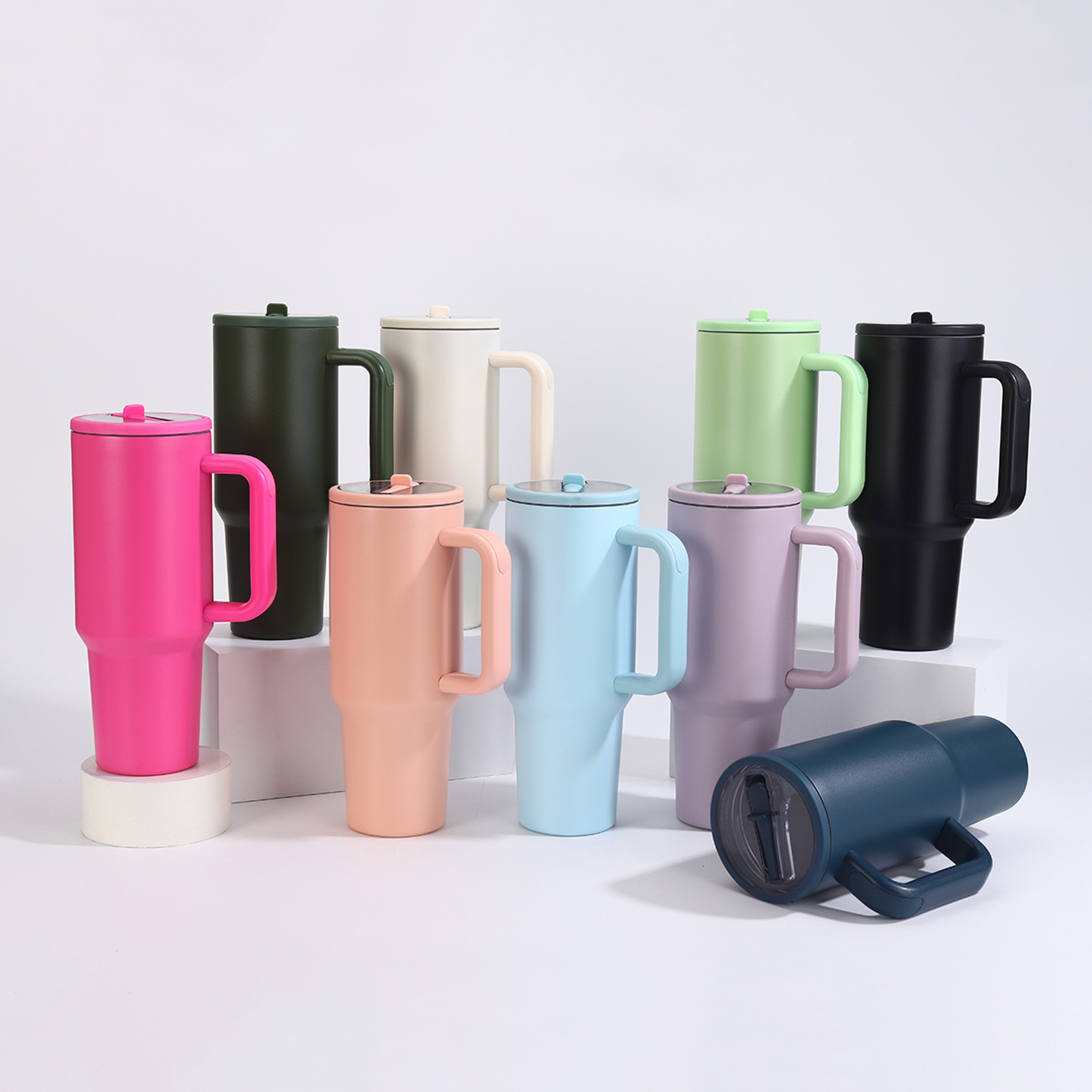 Insulated Tumbler Leak Proof Travel Cup With Foldable Straw 3