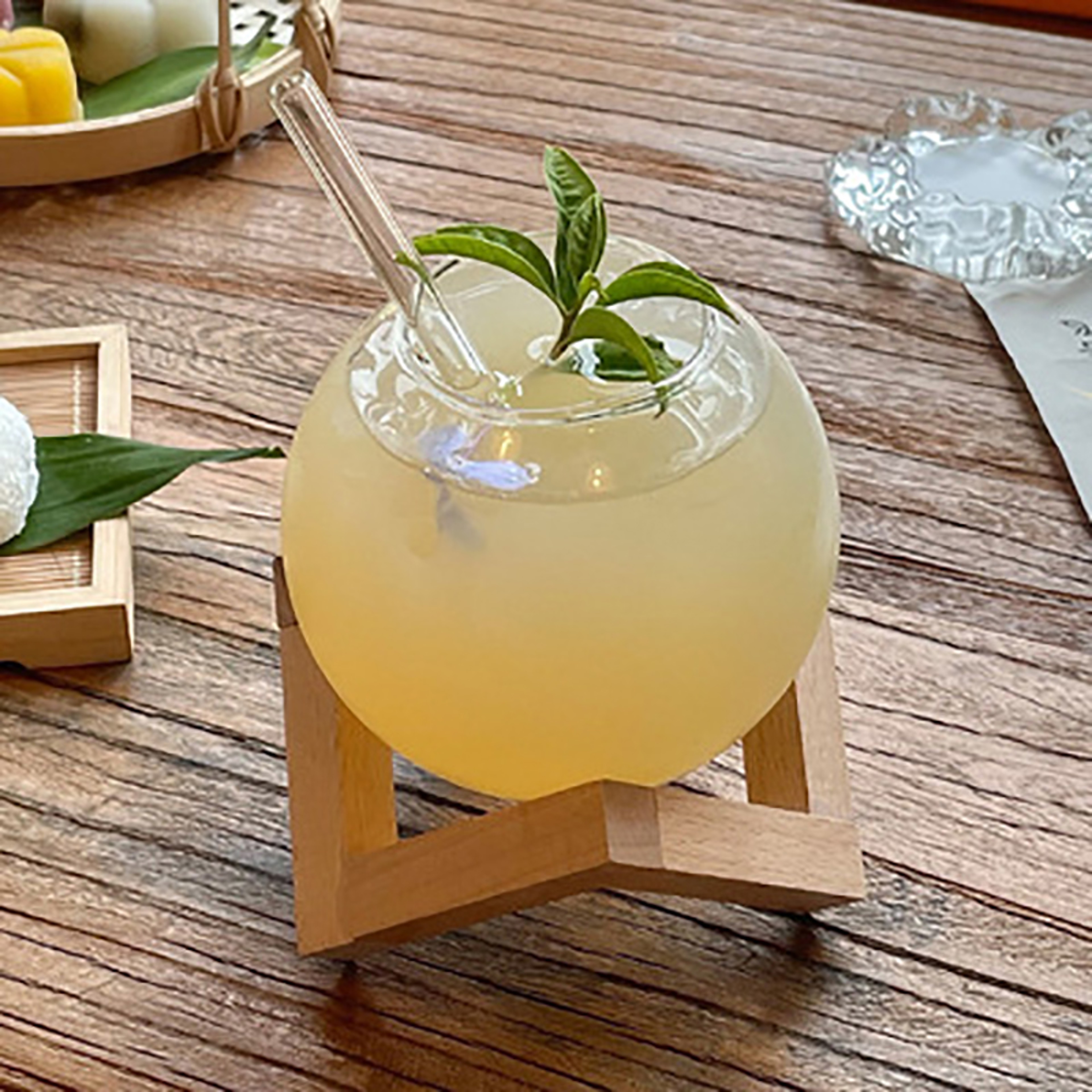 Round Ball Cocktail Glass With Wood Stand Creative Bar Glassware – view 3