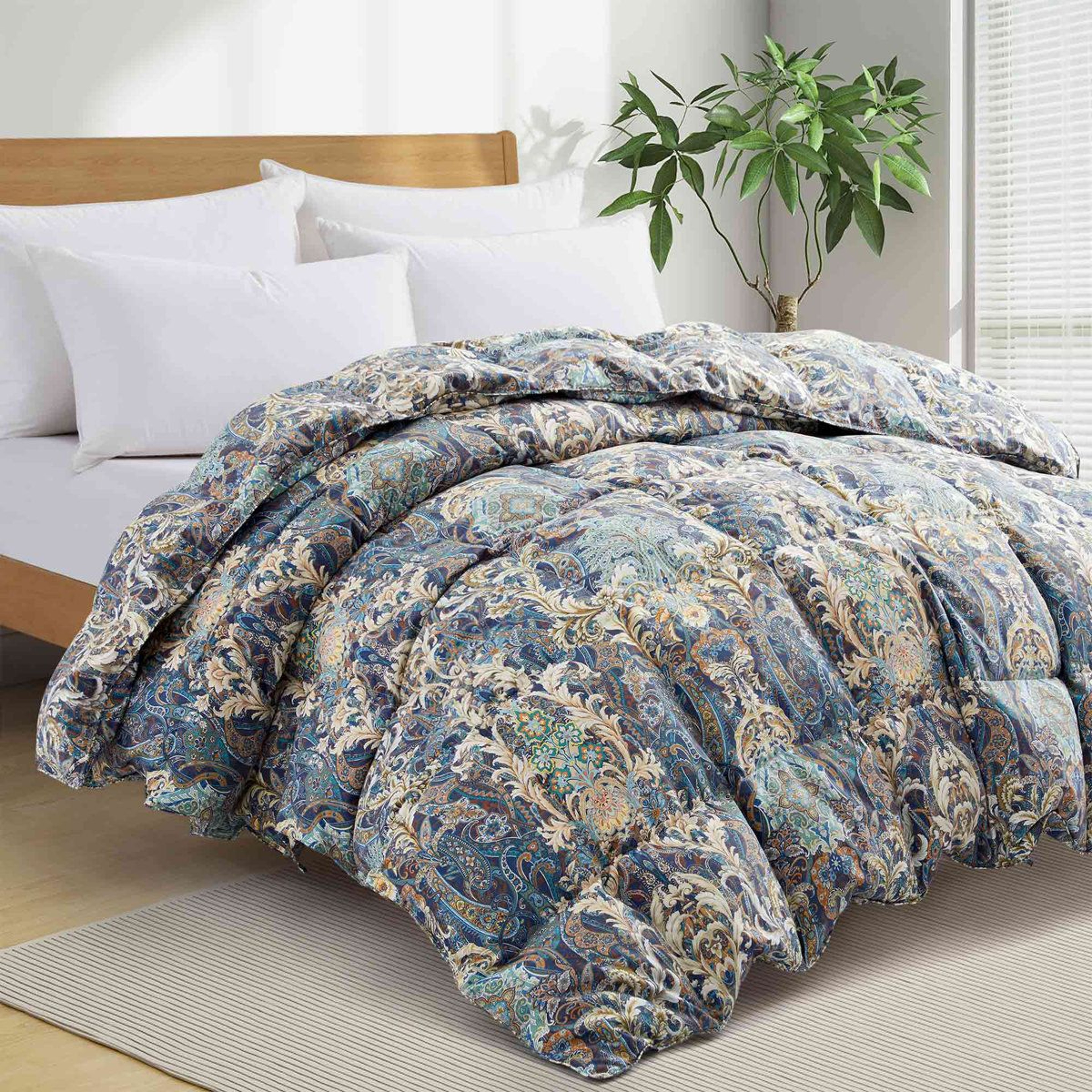 All Season King Goose Feather Down Blend Comforter With Paisley Print 0