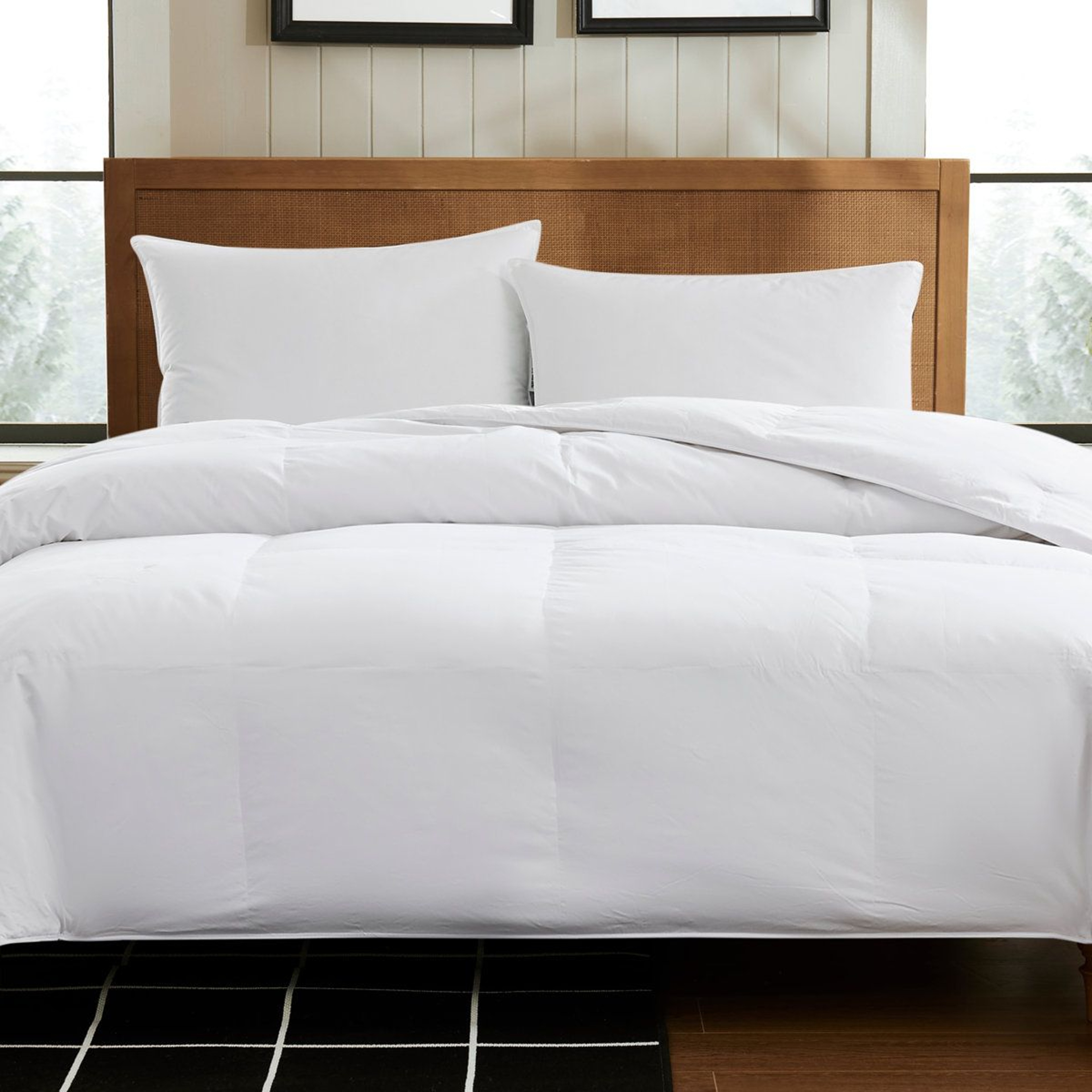 Oversized White Down Comforter 600 Fill Power 400 Thread Count All Season 4