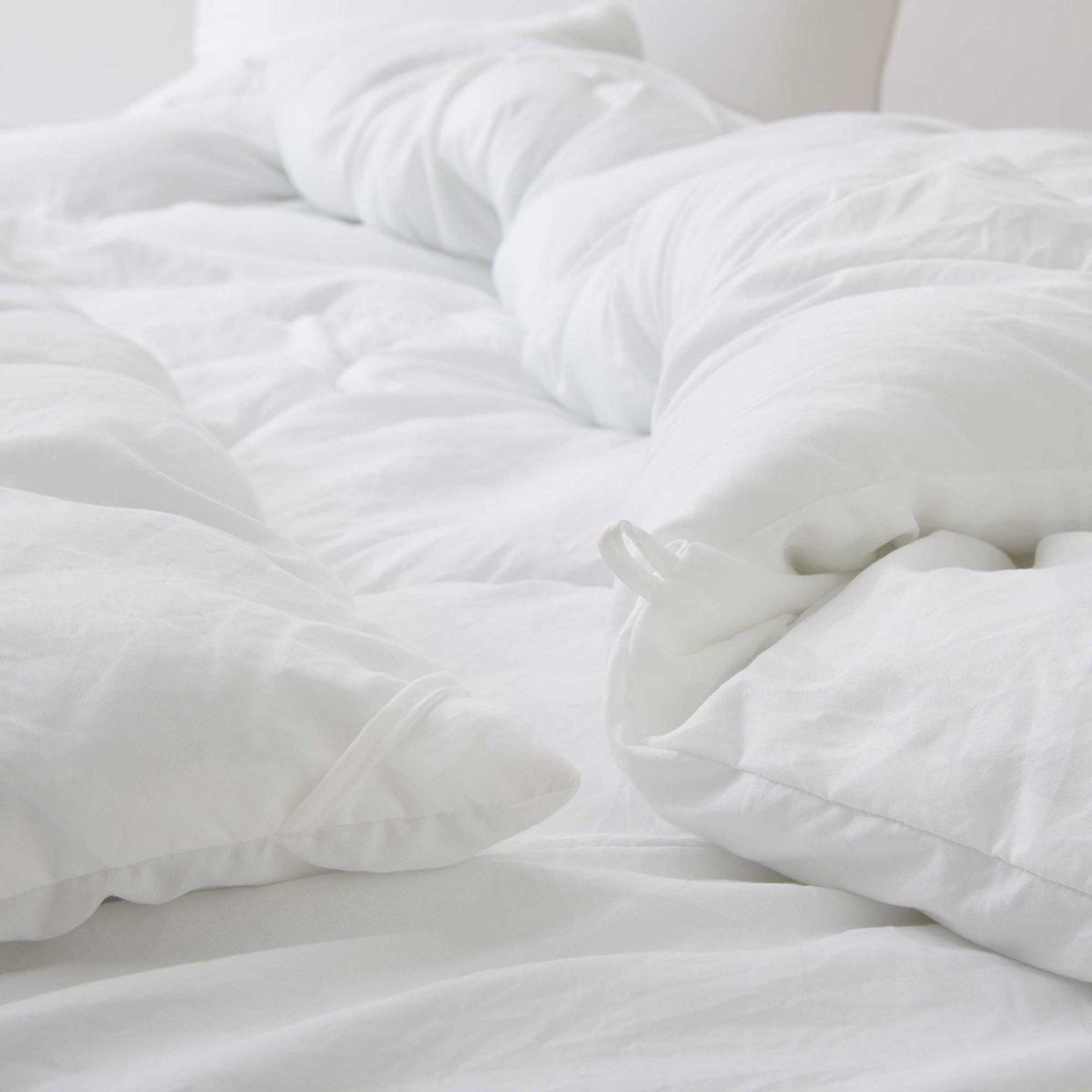 Antimicrobial Down Alternative Comforter Queen Size Lightweight All Season Duvet Insert 5