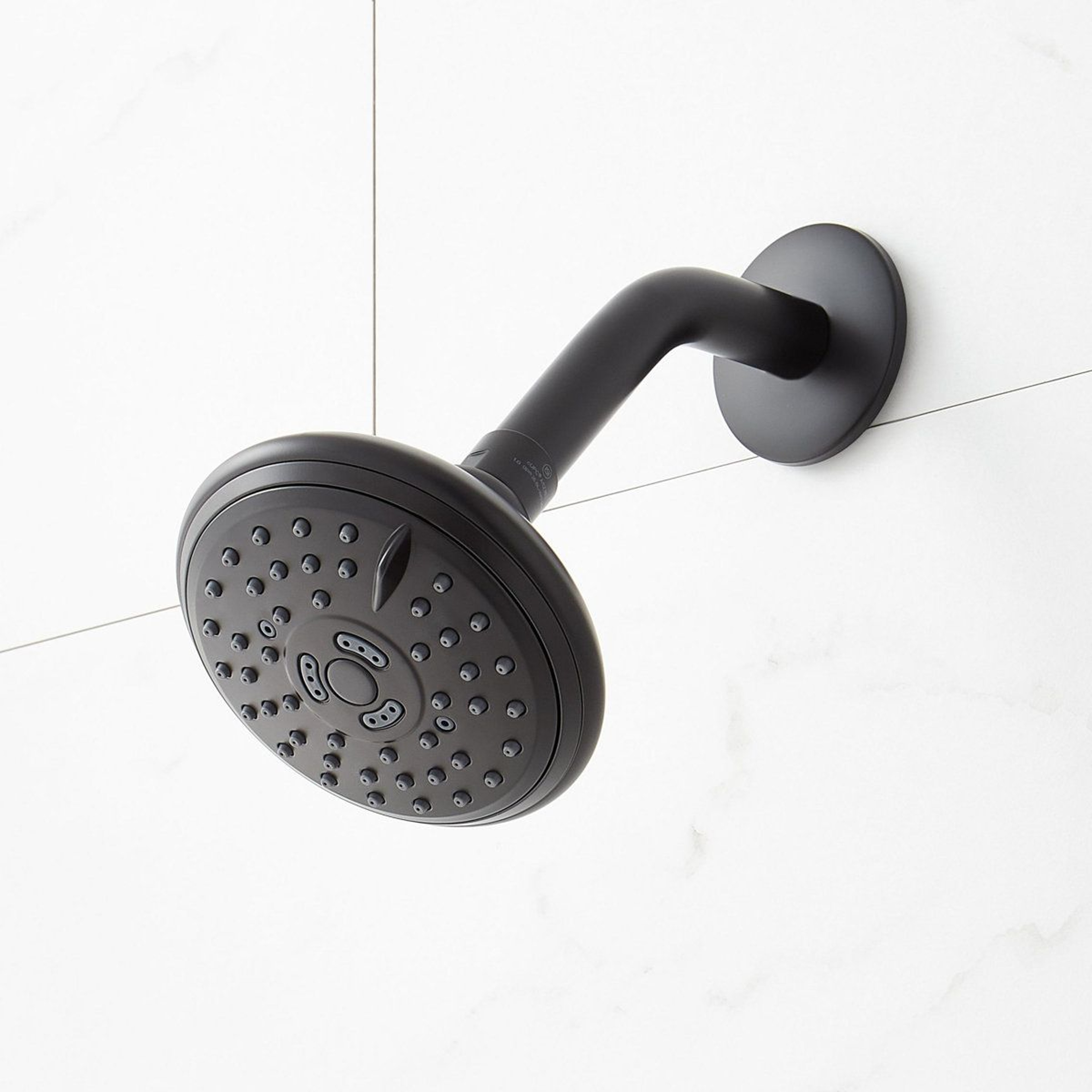 Pressure Balance Shower Set With 3 Spray Settings And Brushed Gold Finish 2