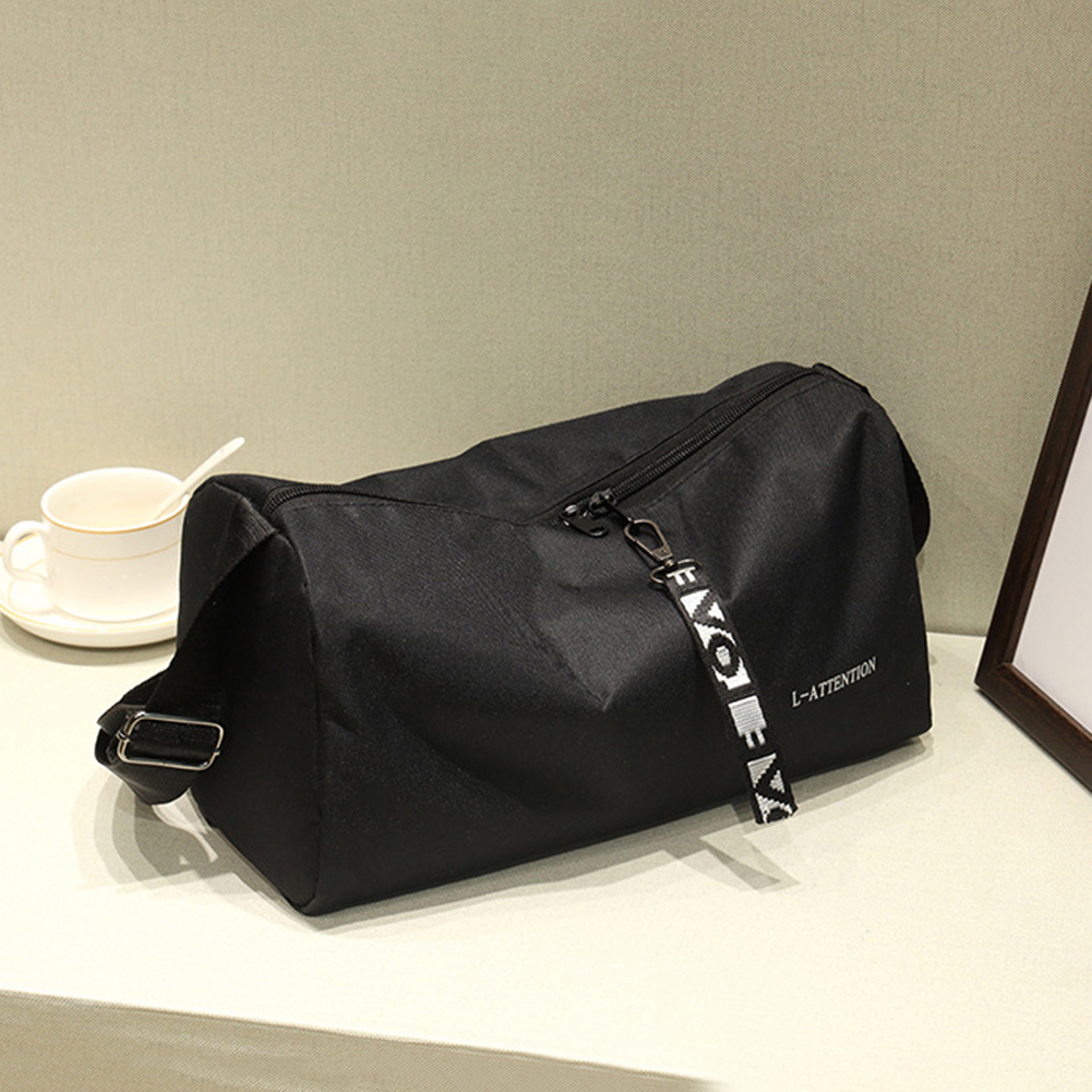 Portable Nylon Gym Duffel Bag with Adjustable Strap for Fitness Travel – view 5