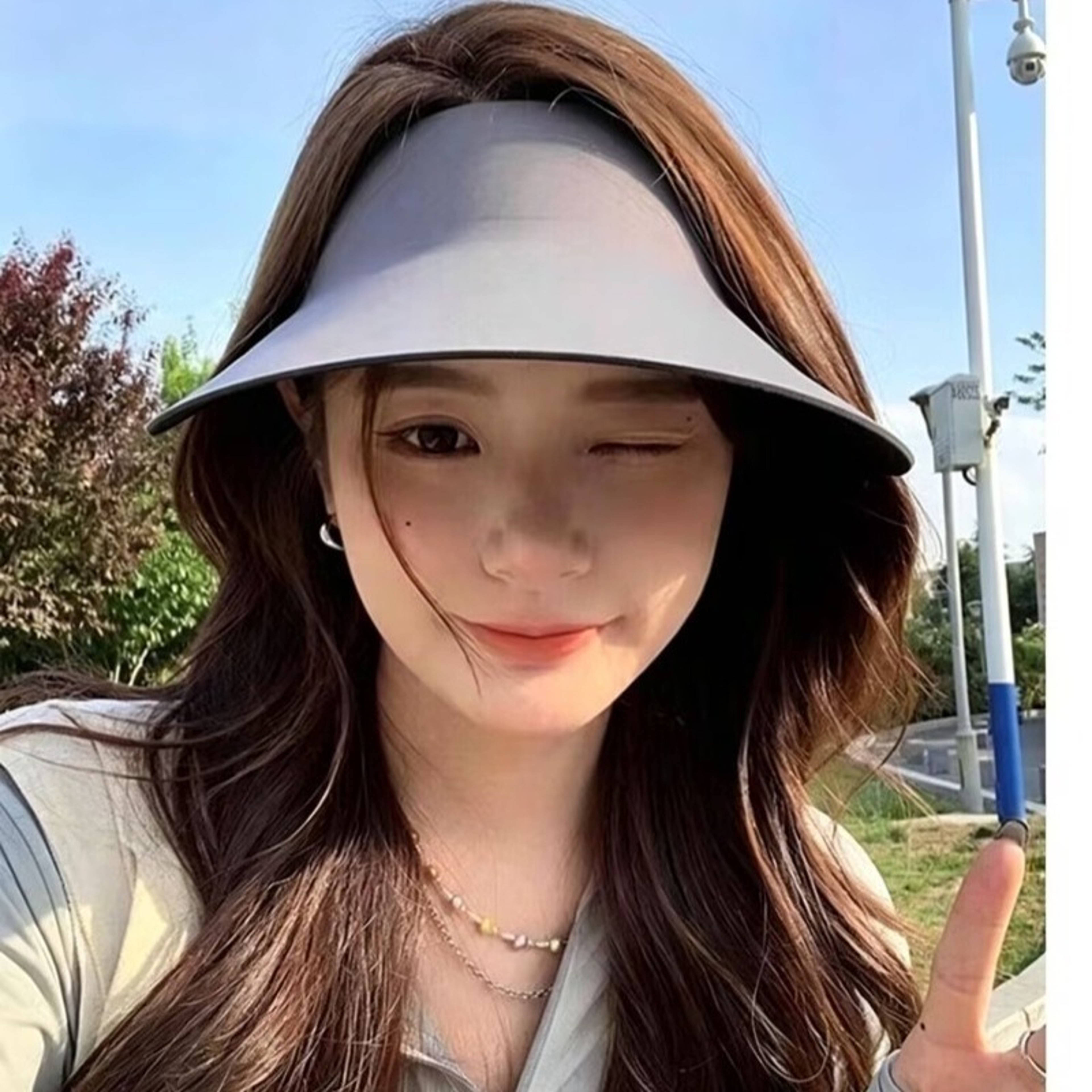 Womens Wide Brim Sun Hat With Ponytail Opening  UV Protection Visor For Outdoor Travel 5