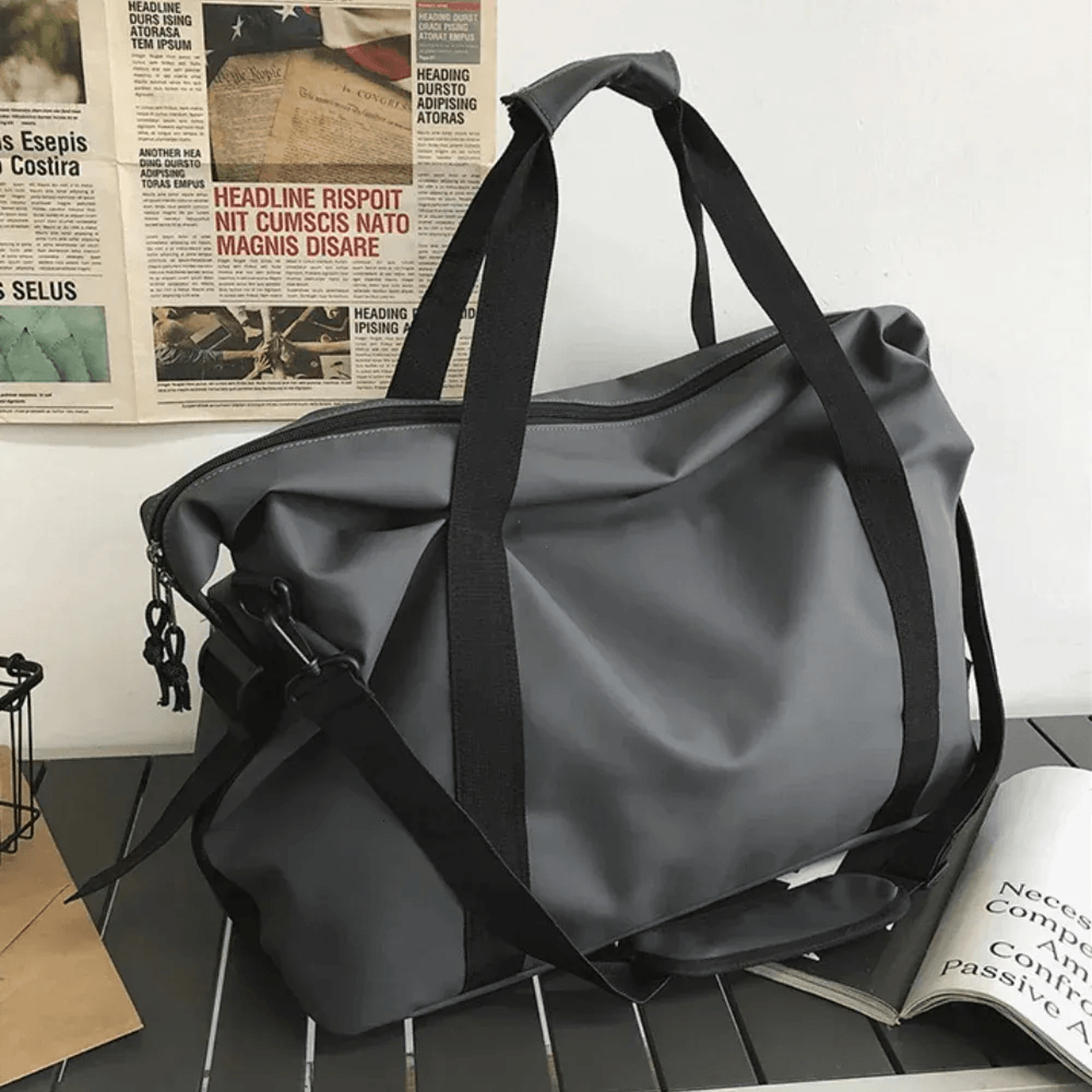 Lightweight Large Capacity Gym Duffle Bag For Sports Fitness And Travel 2