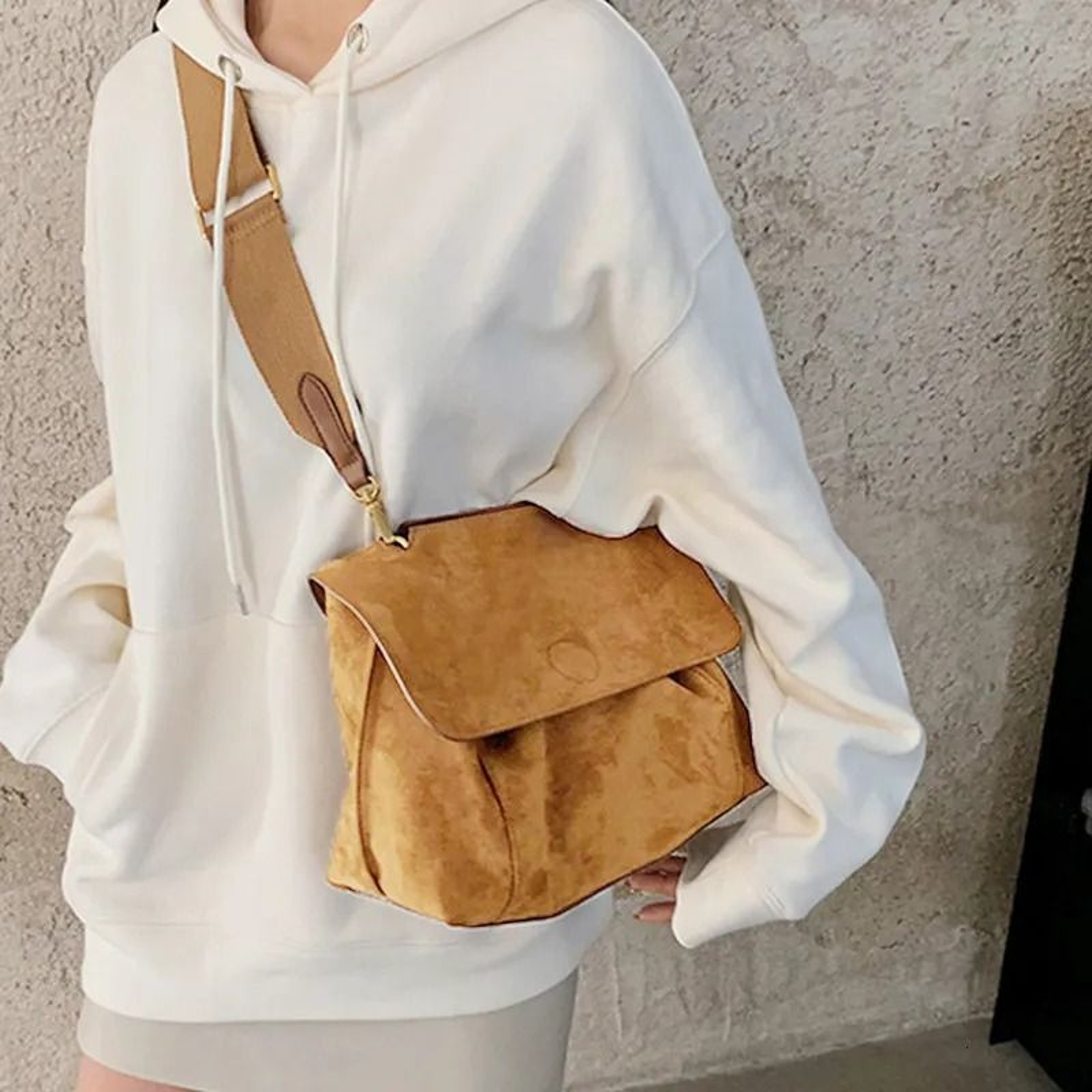 British Style Retro Large Capacity Crossbody Messenger Bag For Women 2