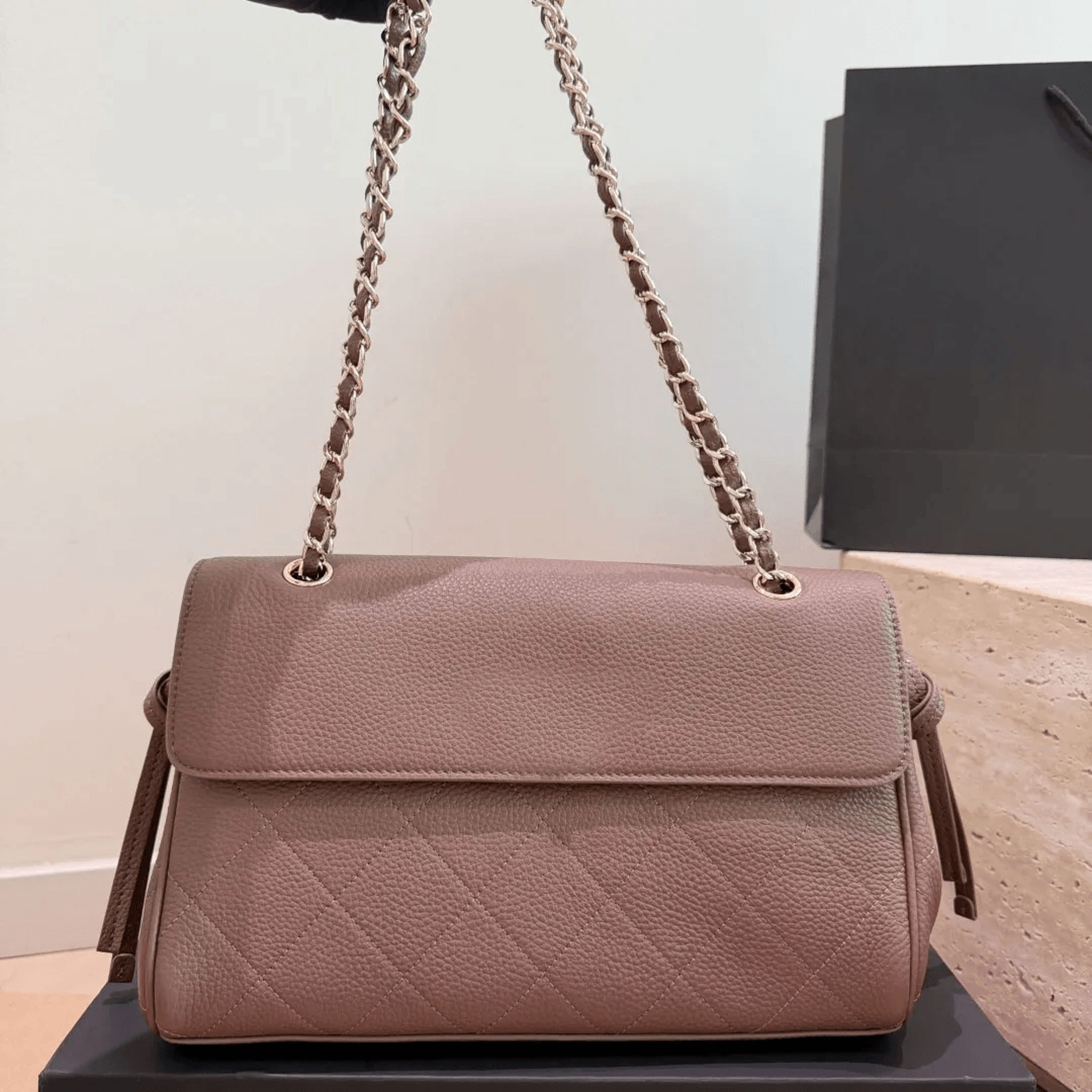 Quilted Cowhide Chain Shoulder Bag For Women Large Capacity Flap Messenger Purse 3