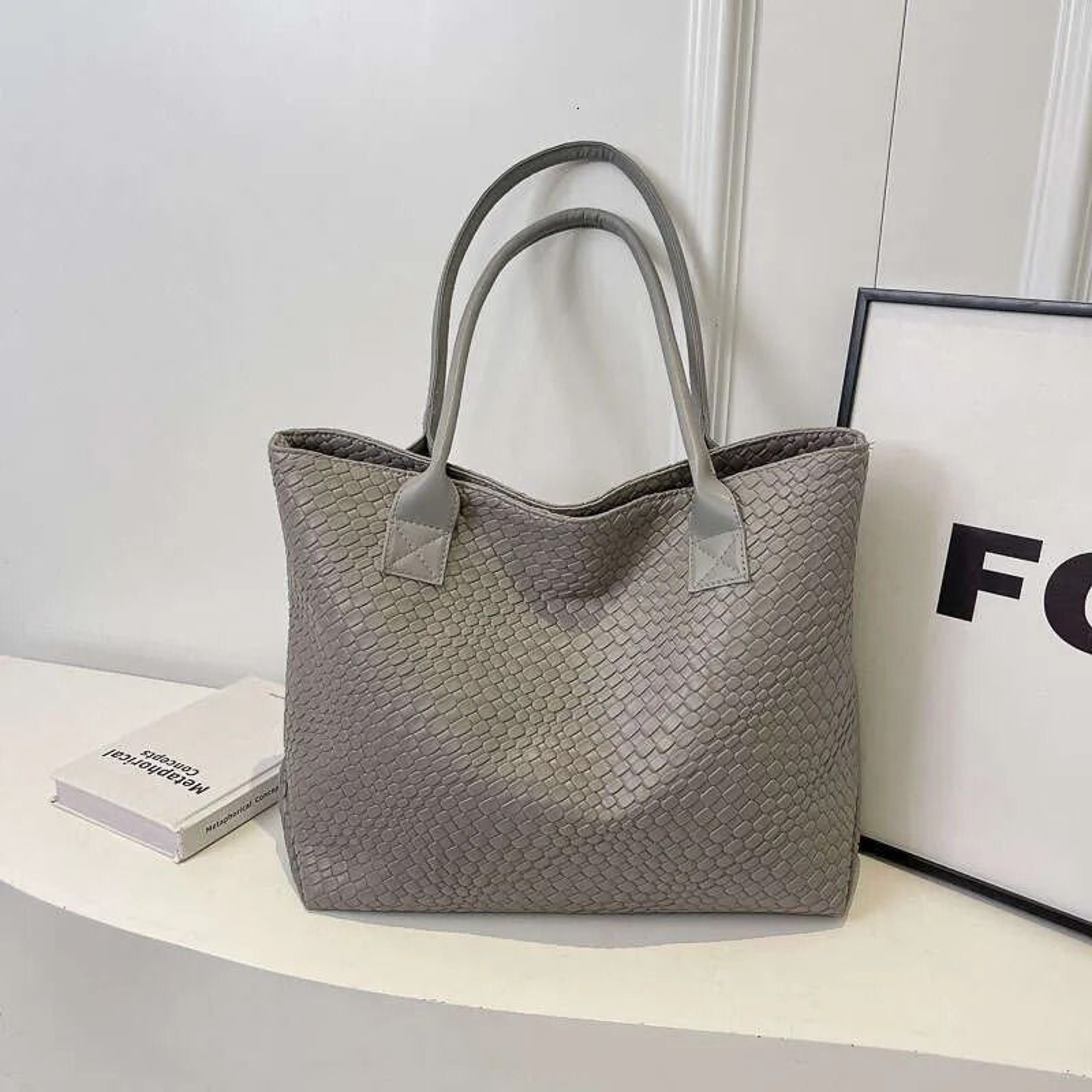 Handmade Woven PU Leather Tote Bag Large Capacity Shoulder Bag For Work Travel Daily Use 3
