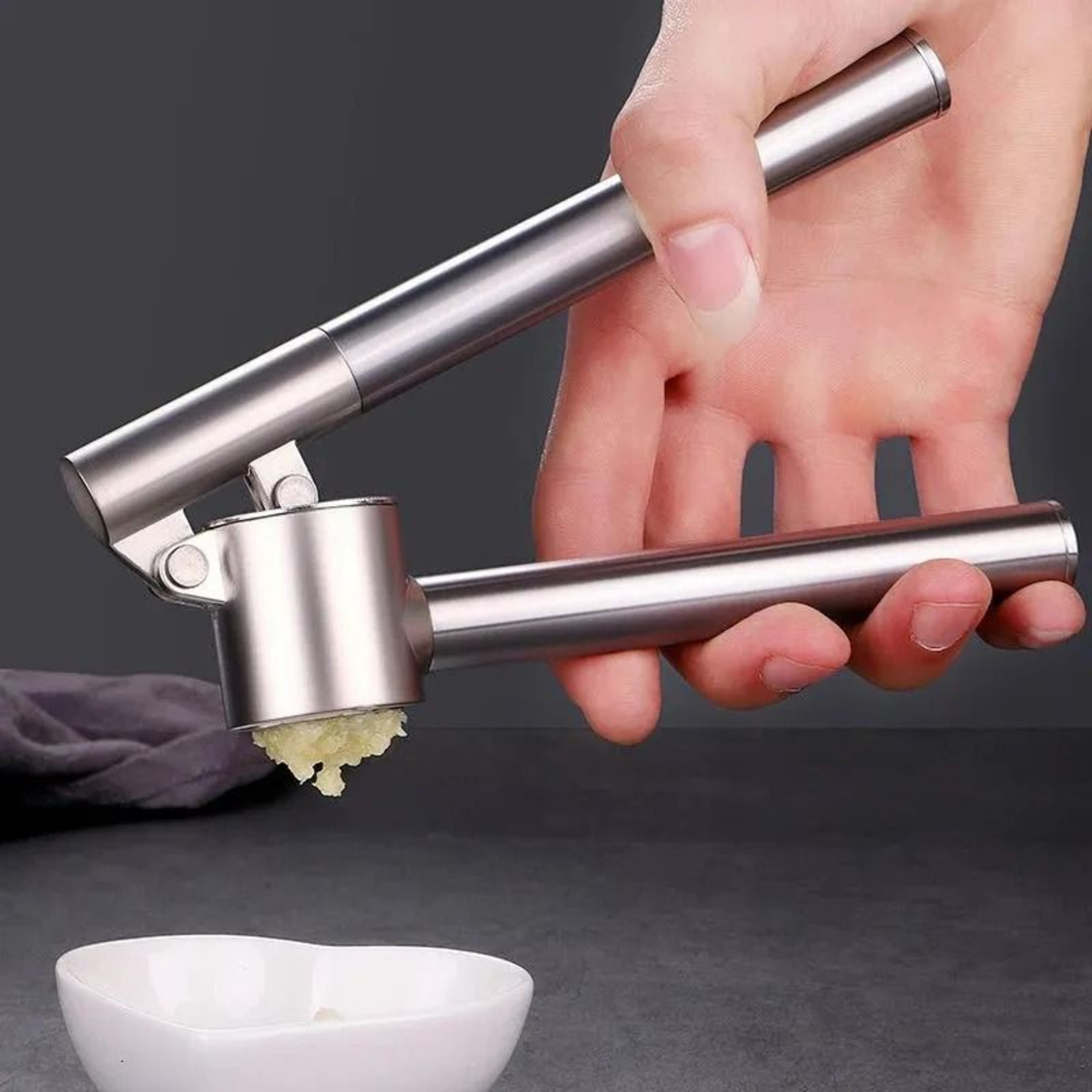 Stainless Steel Garlic Press Set With Peeler And Cleaning Brush 0