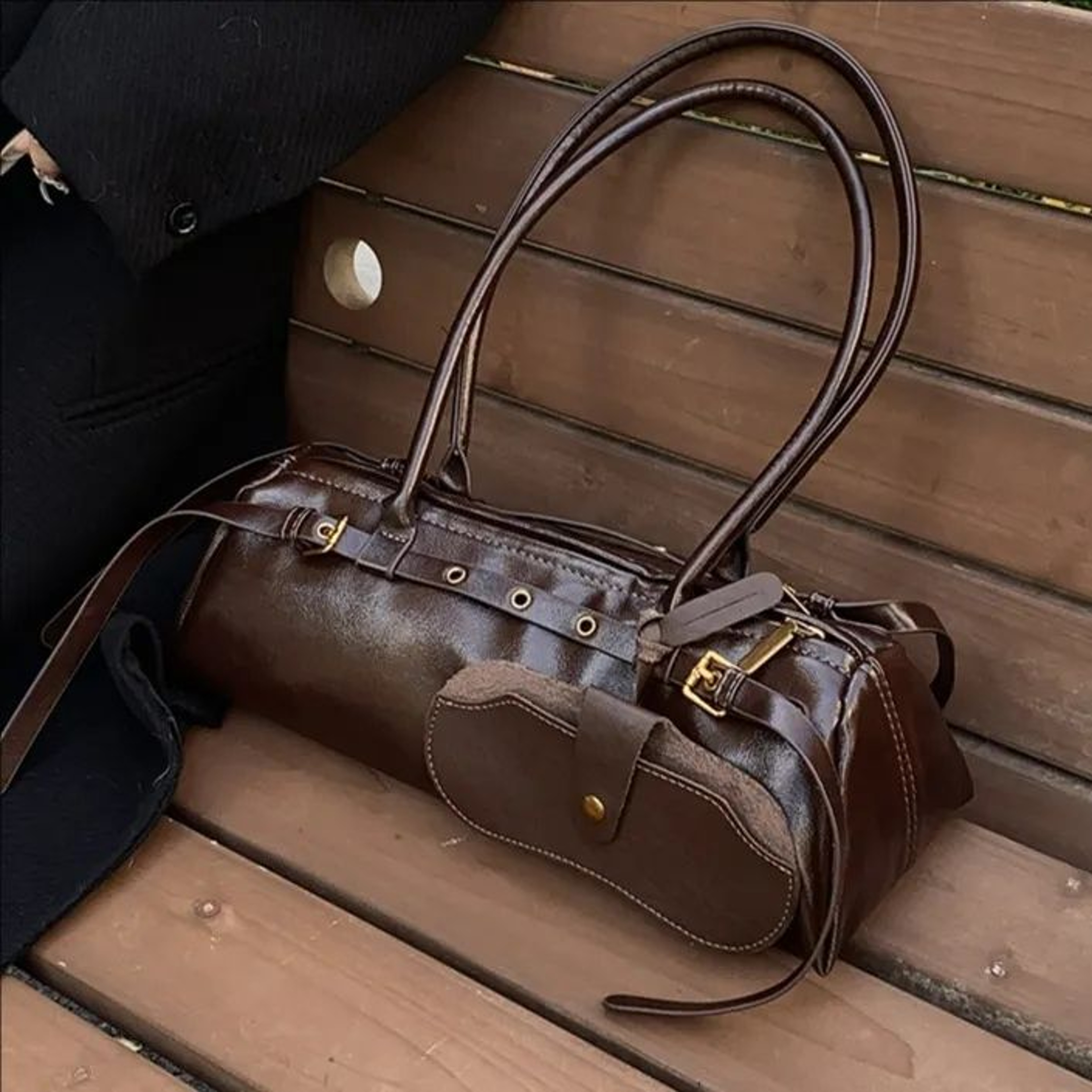 Womens Motorcycle Style Shoulder Bag With Zipper Closure And Soft PU Material 5