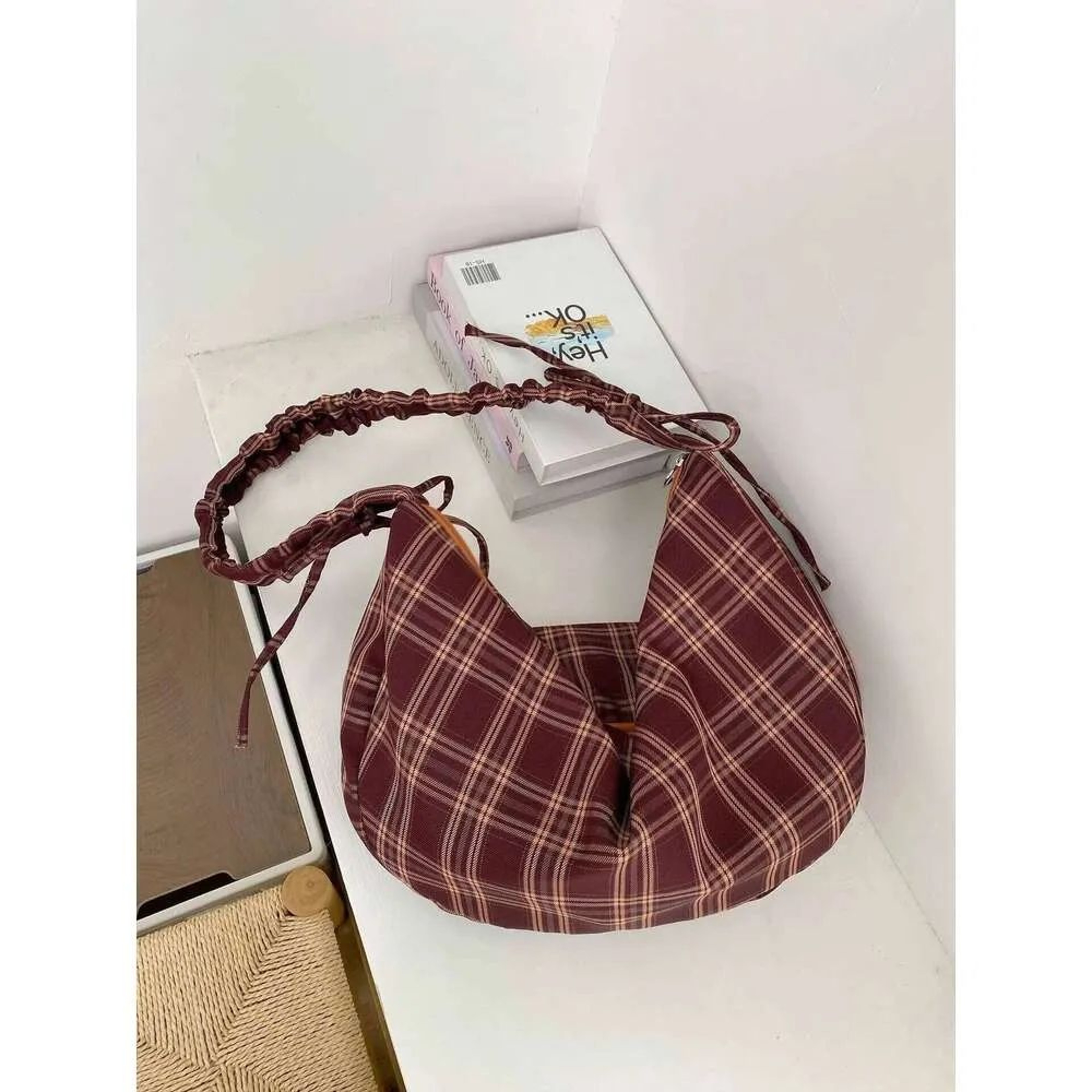 Vintage Plaid Womens Shoulder Bag With Pleated Design And Drawstring Closure 0